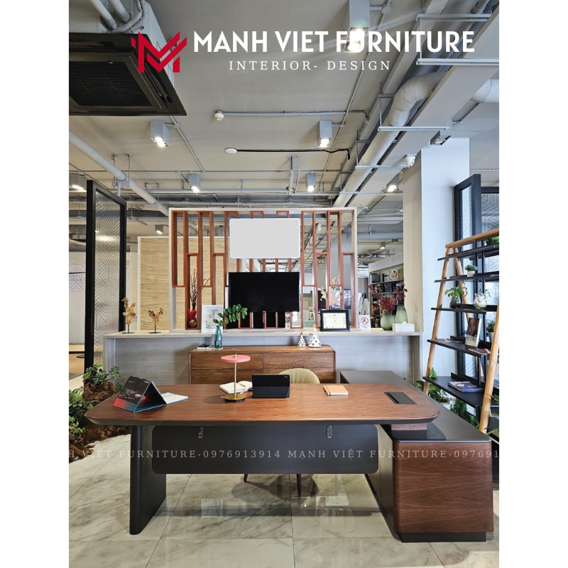 Desk and chair set 4