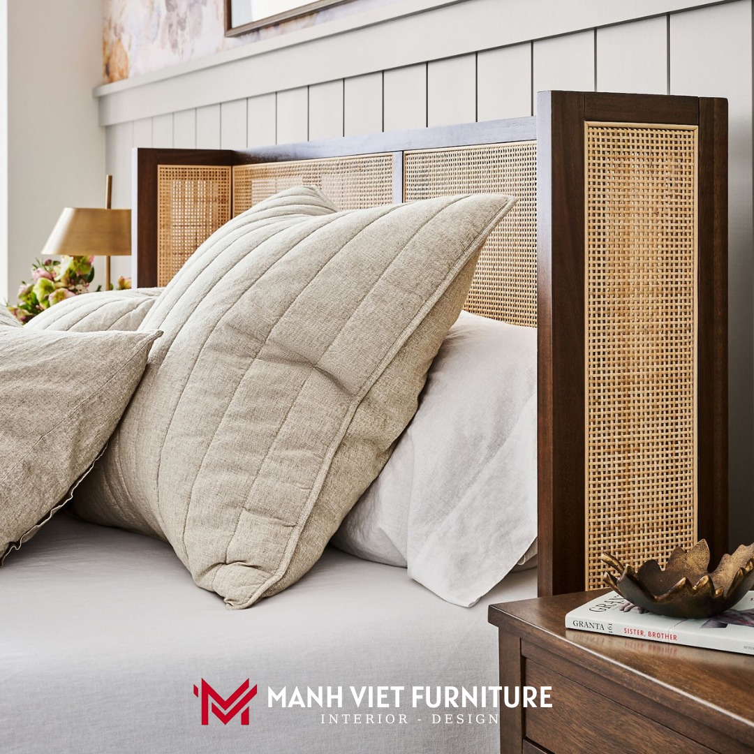 Cane Bed