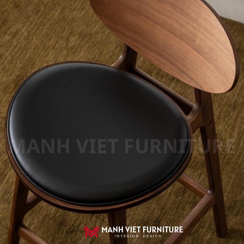 Arna Bar Stool