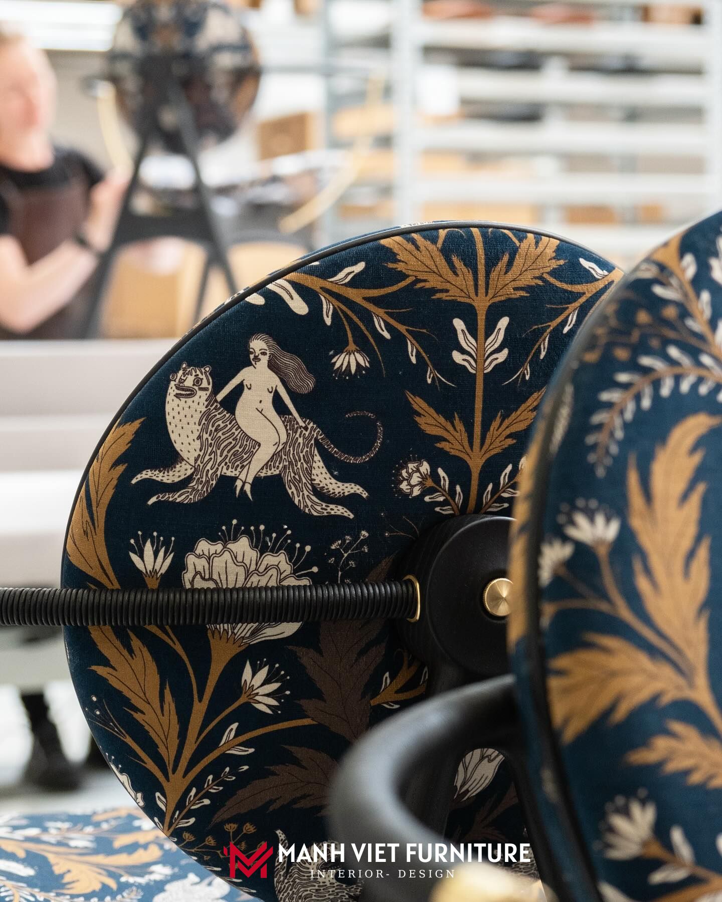 Circle Chair