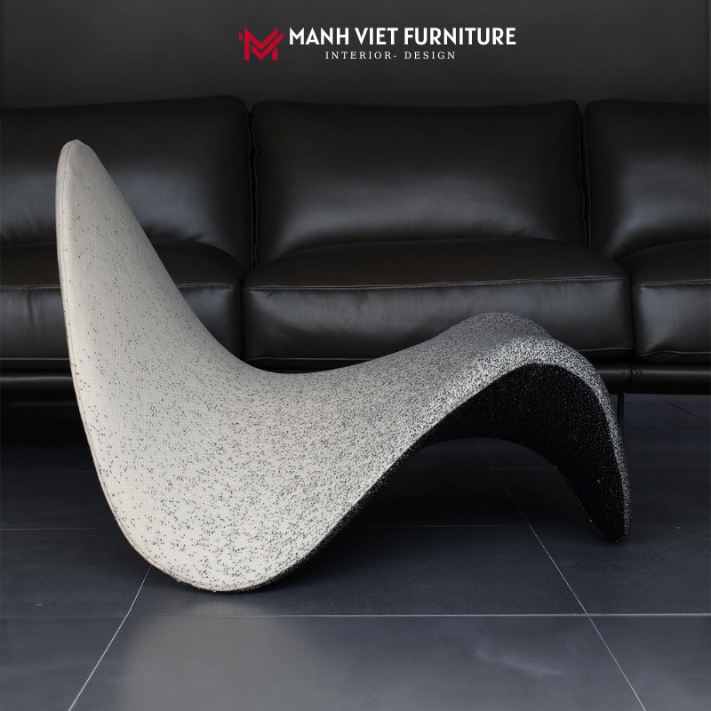 Tongue Chair