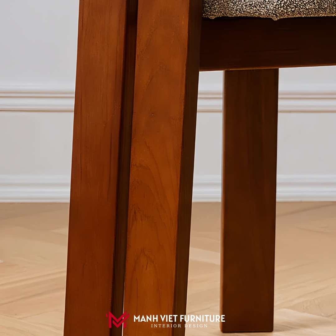 Rainey Chair