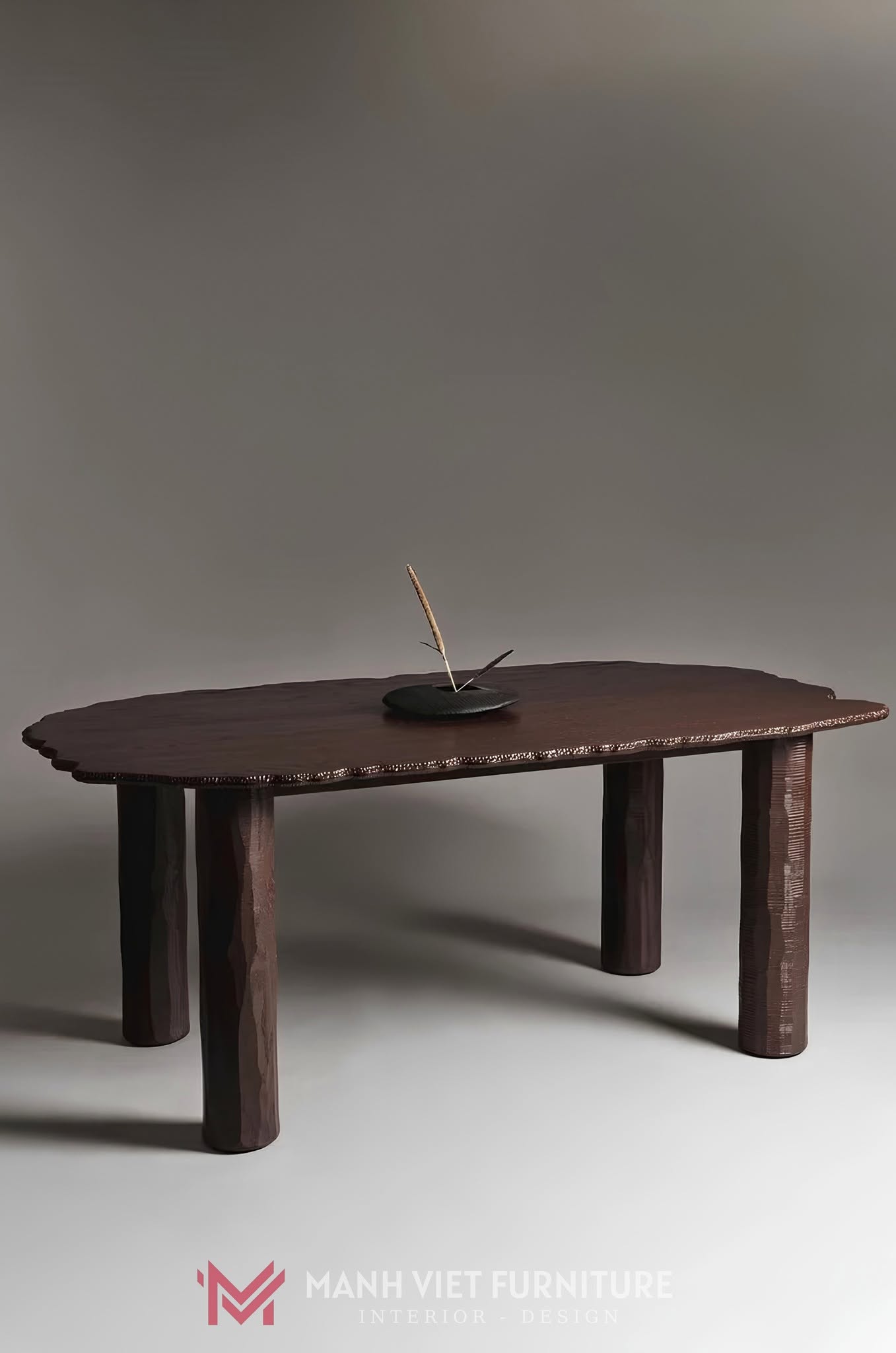 Mare Dining Table