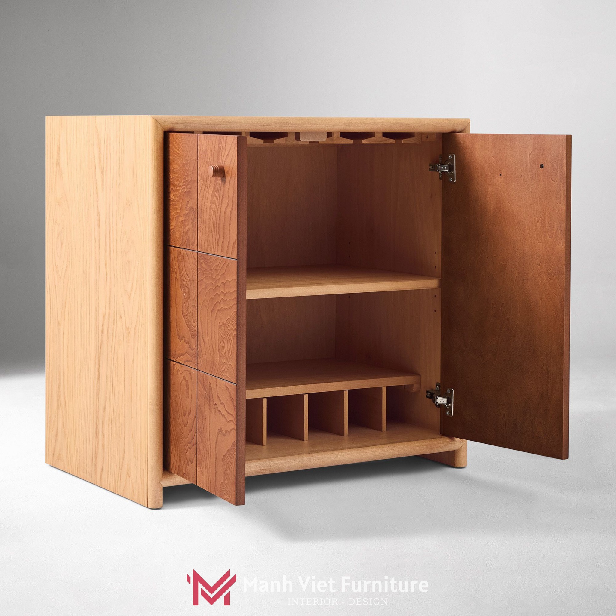 Kyran Cabinet