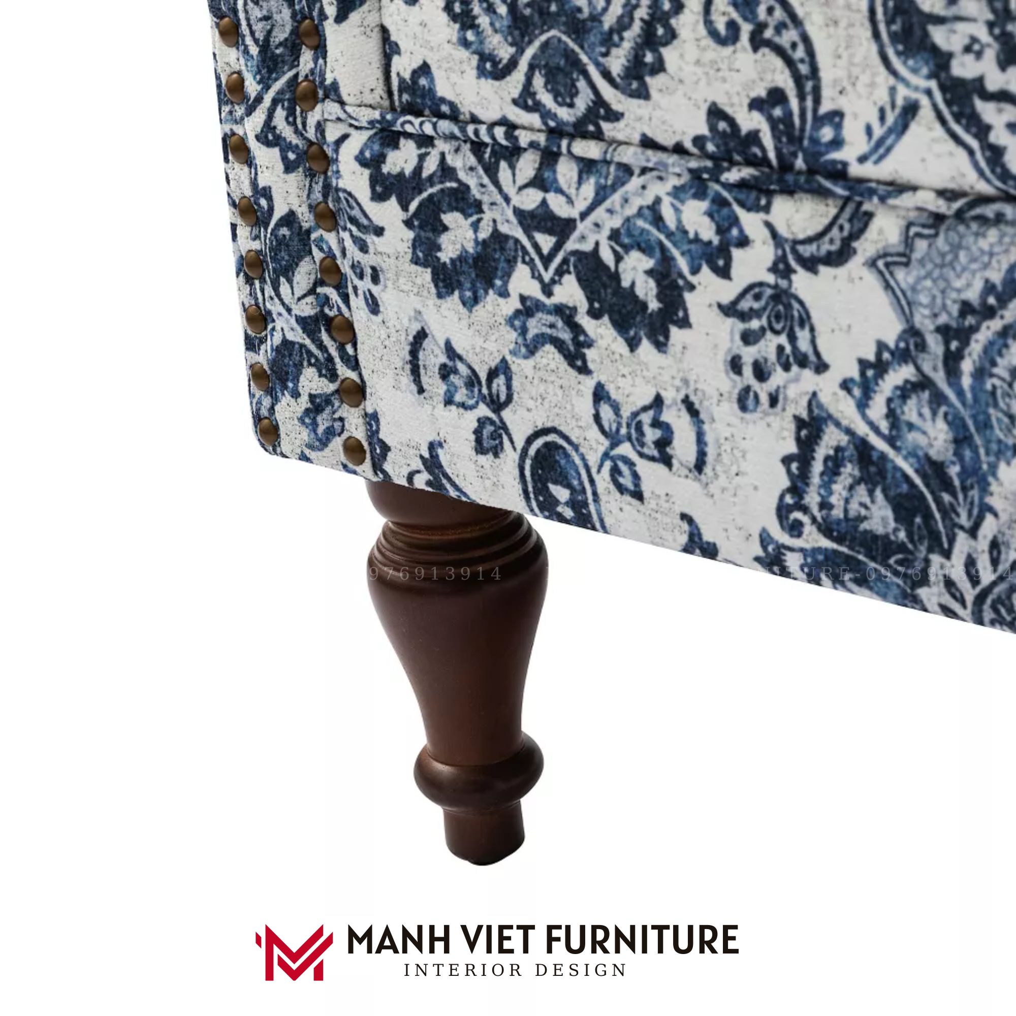 Theodor Chair