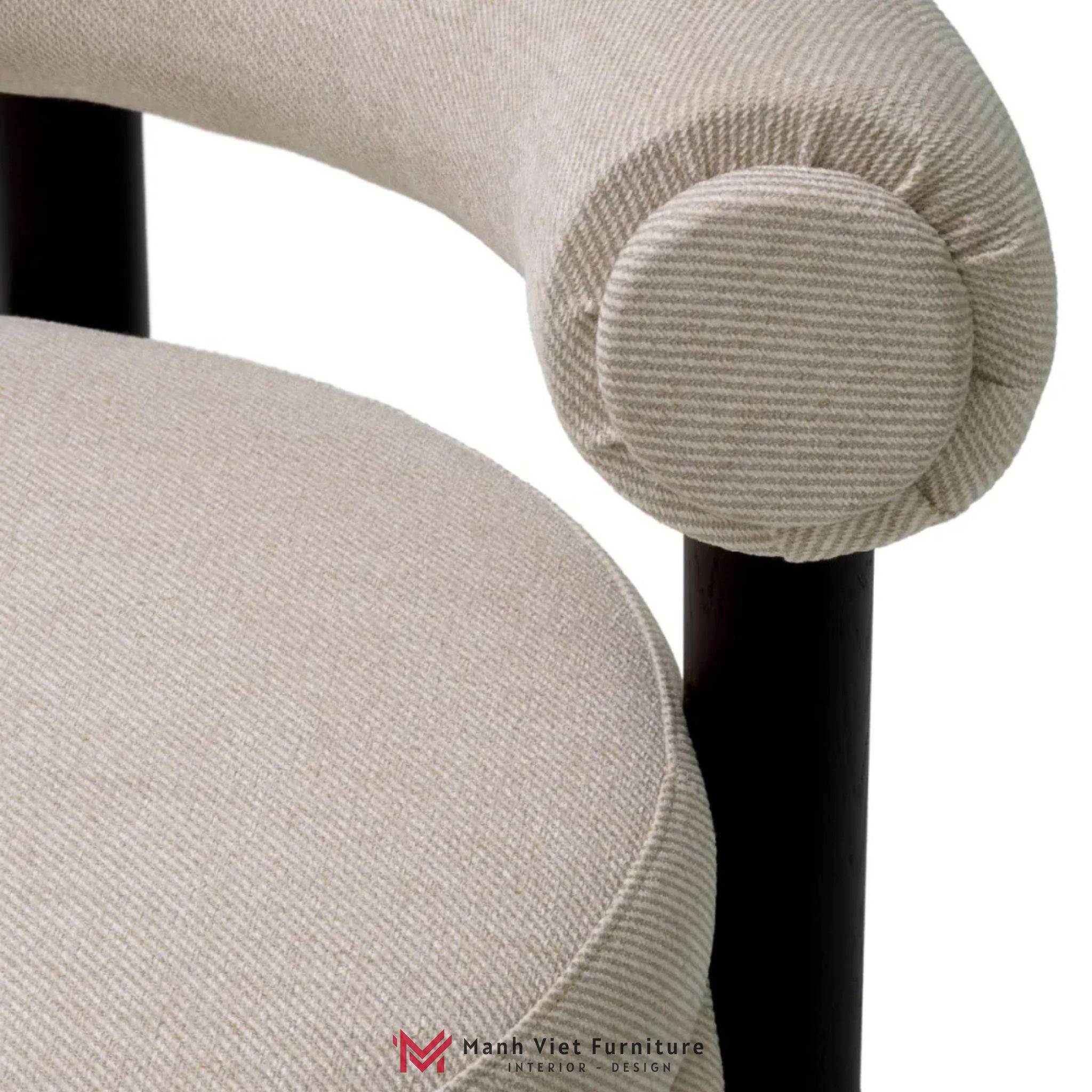 𝐌𝐨𝐝𝐞𝐫𝐧 𝐃𝐢𝐧𝐢𝐧𝐠 𝐂𝐡𝐚𝐢𝐫