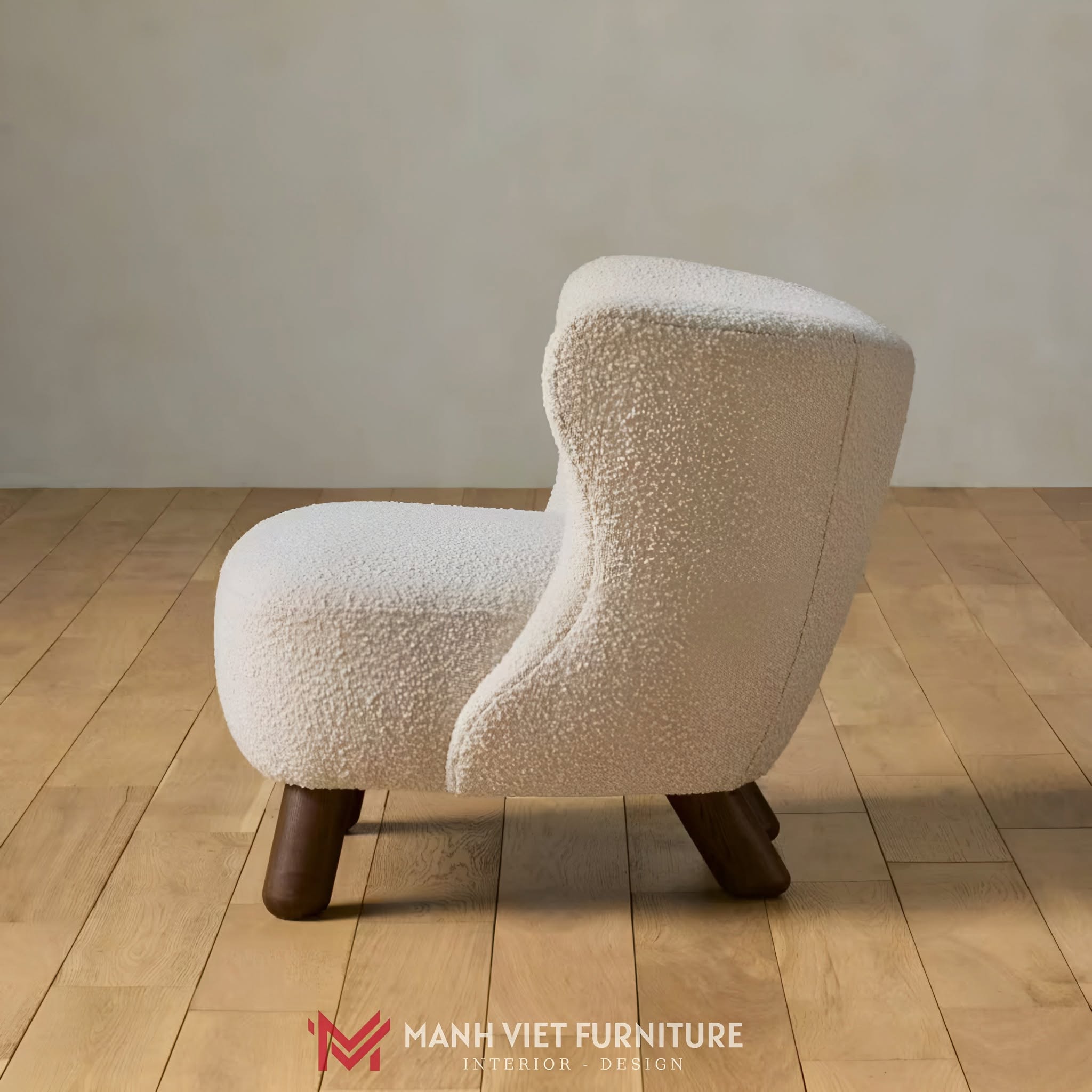 Jari Armchair