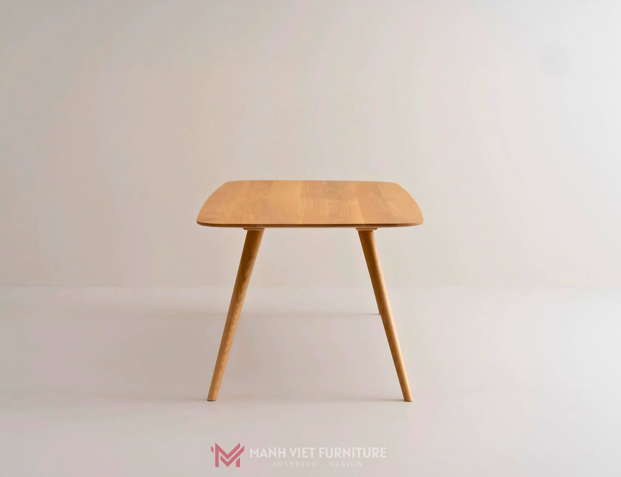 Tavi Dining Table