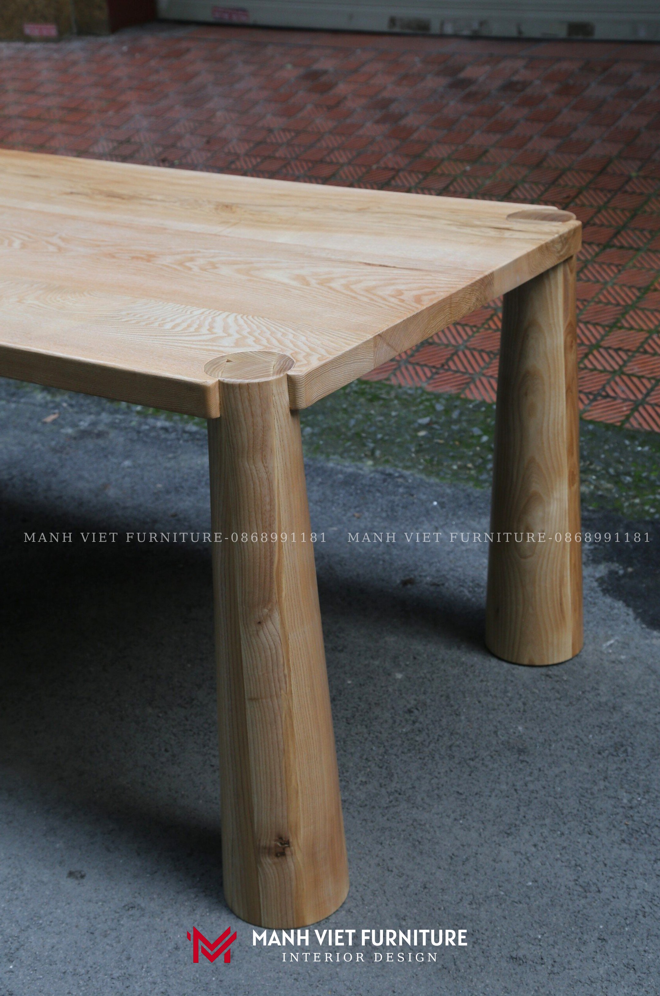 Store Dining Table