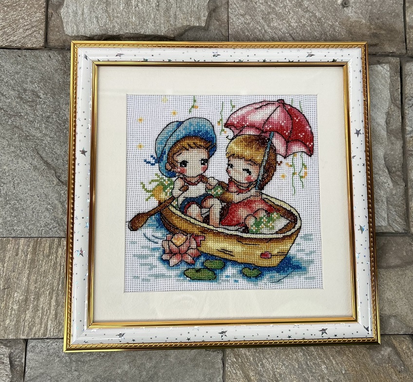 Đóng khung tranh thêu chữ thập giá rẻ TPHCM