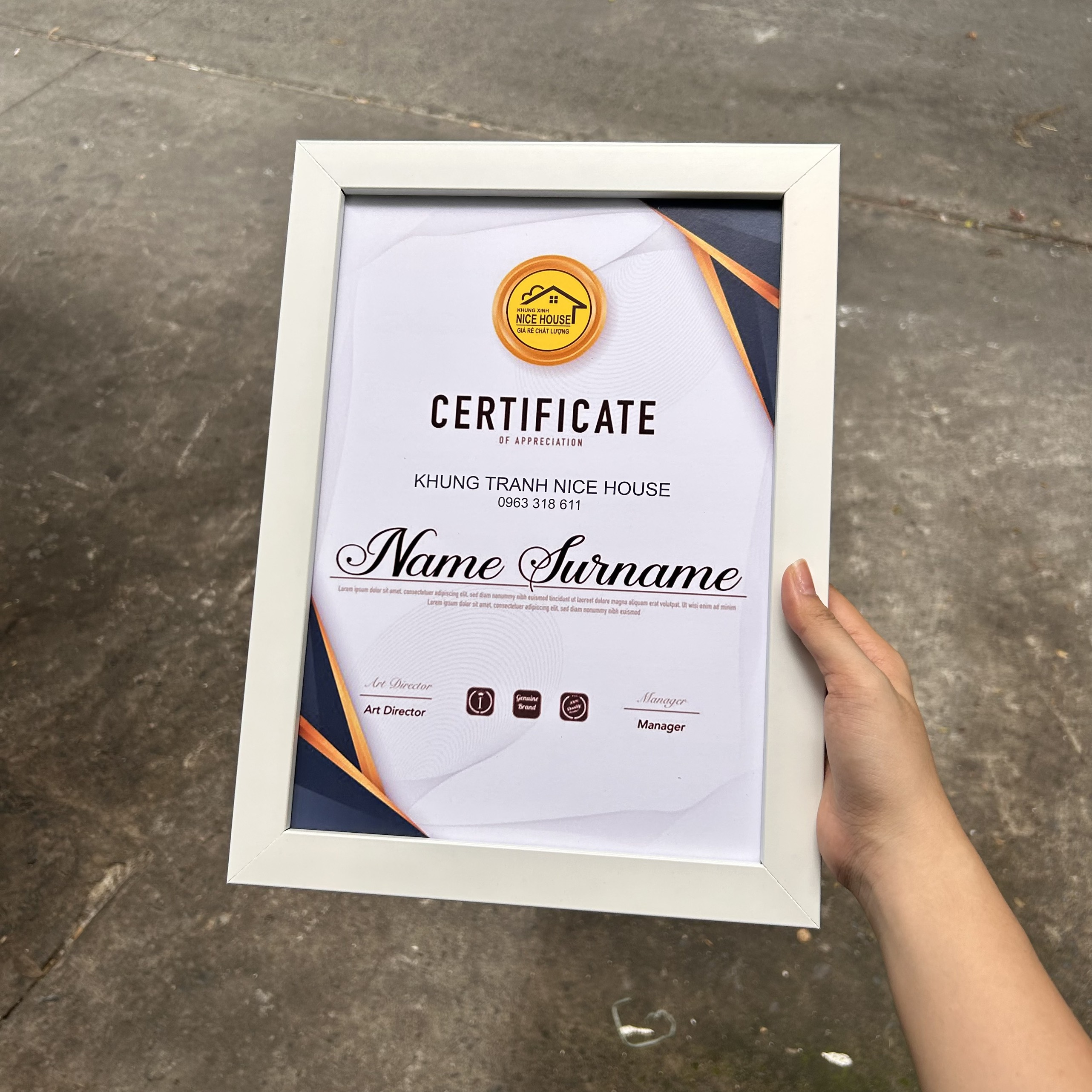Đóng khung bằng khen mất bao lâu?