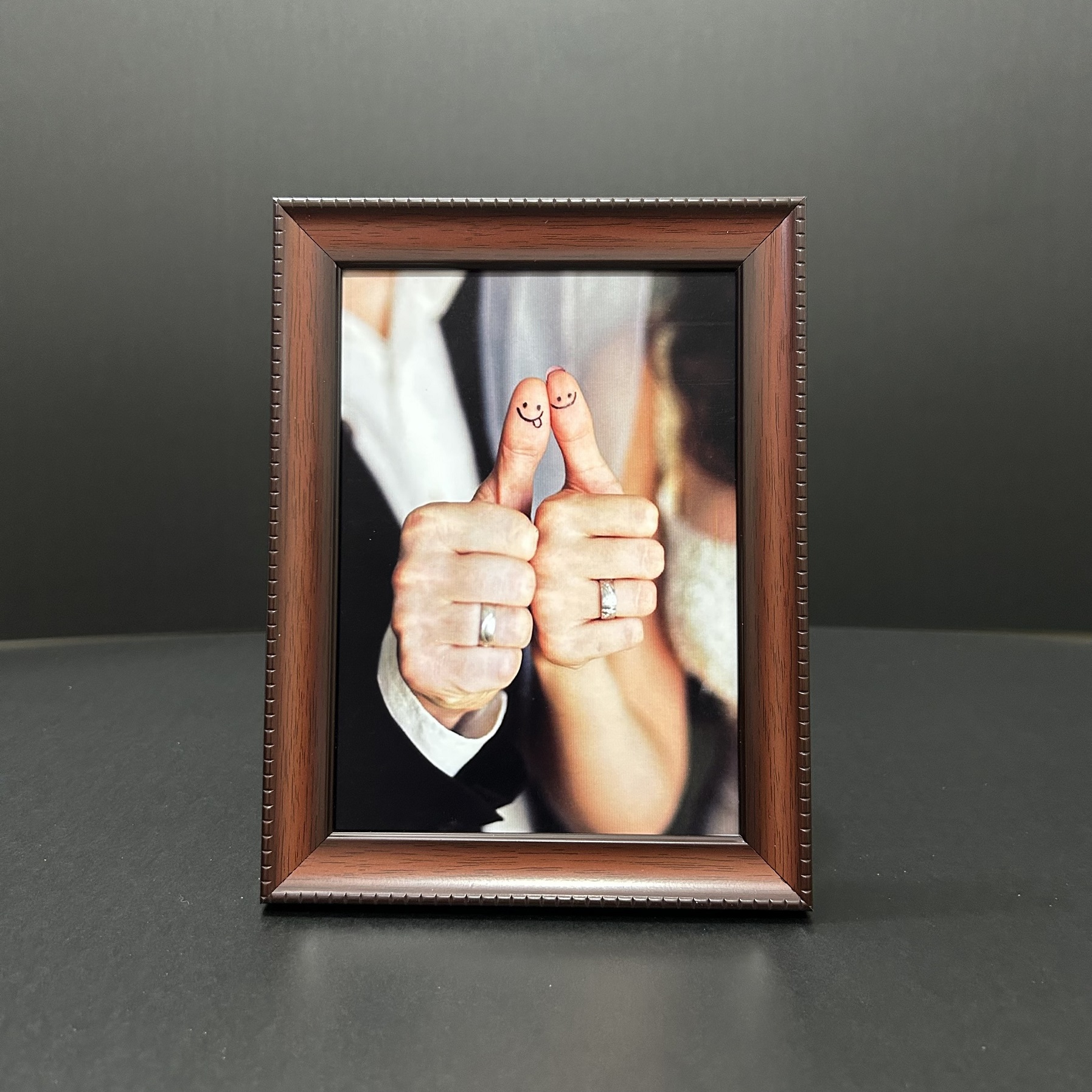 Khung Ảnh Để Bàn Đẹp Tại TP.HCM – Khung Tranh Nice House