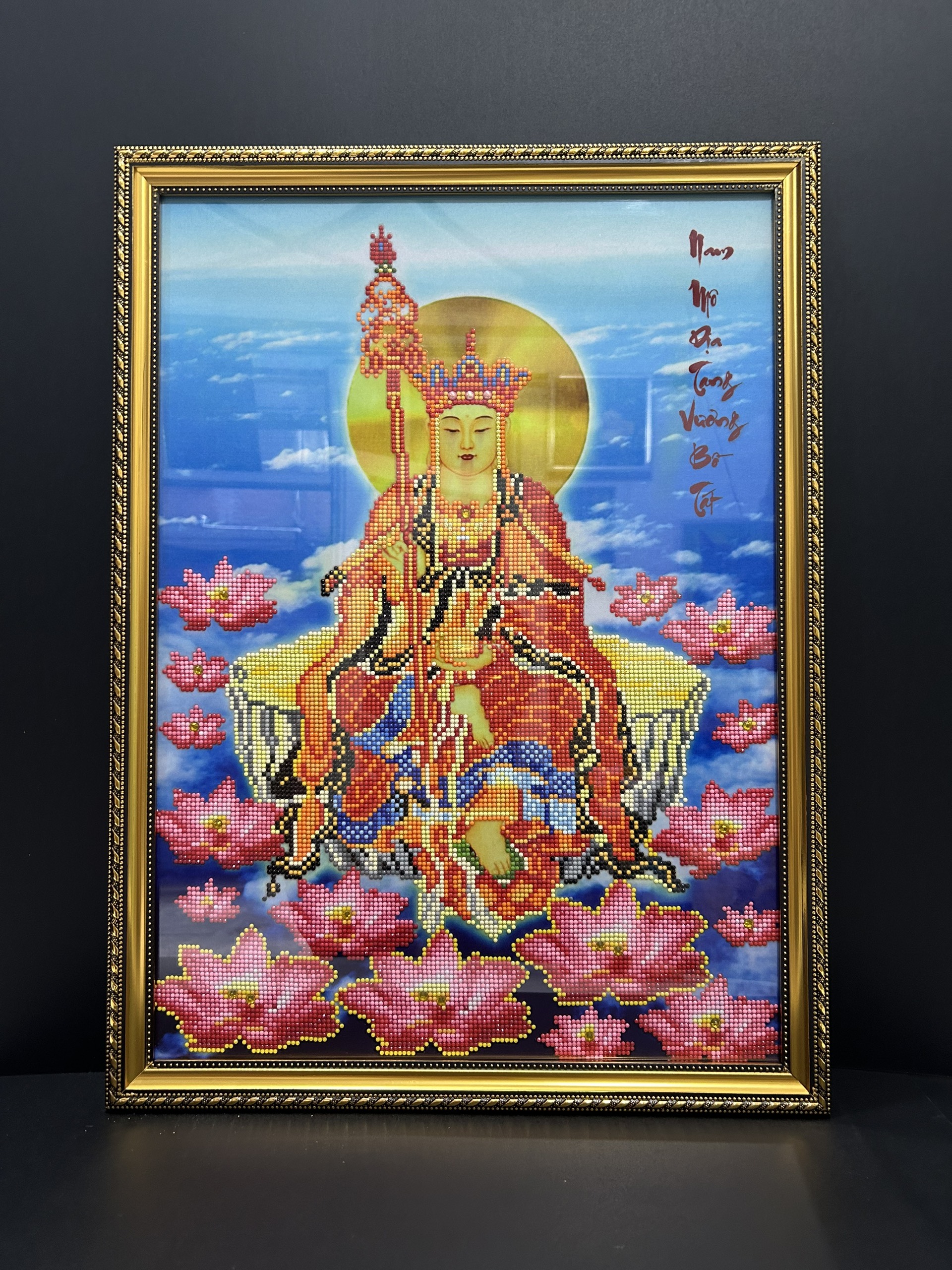 Tranh Địa Tạng nên chọn màu gì?