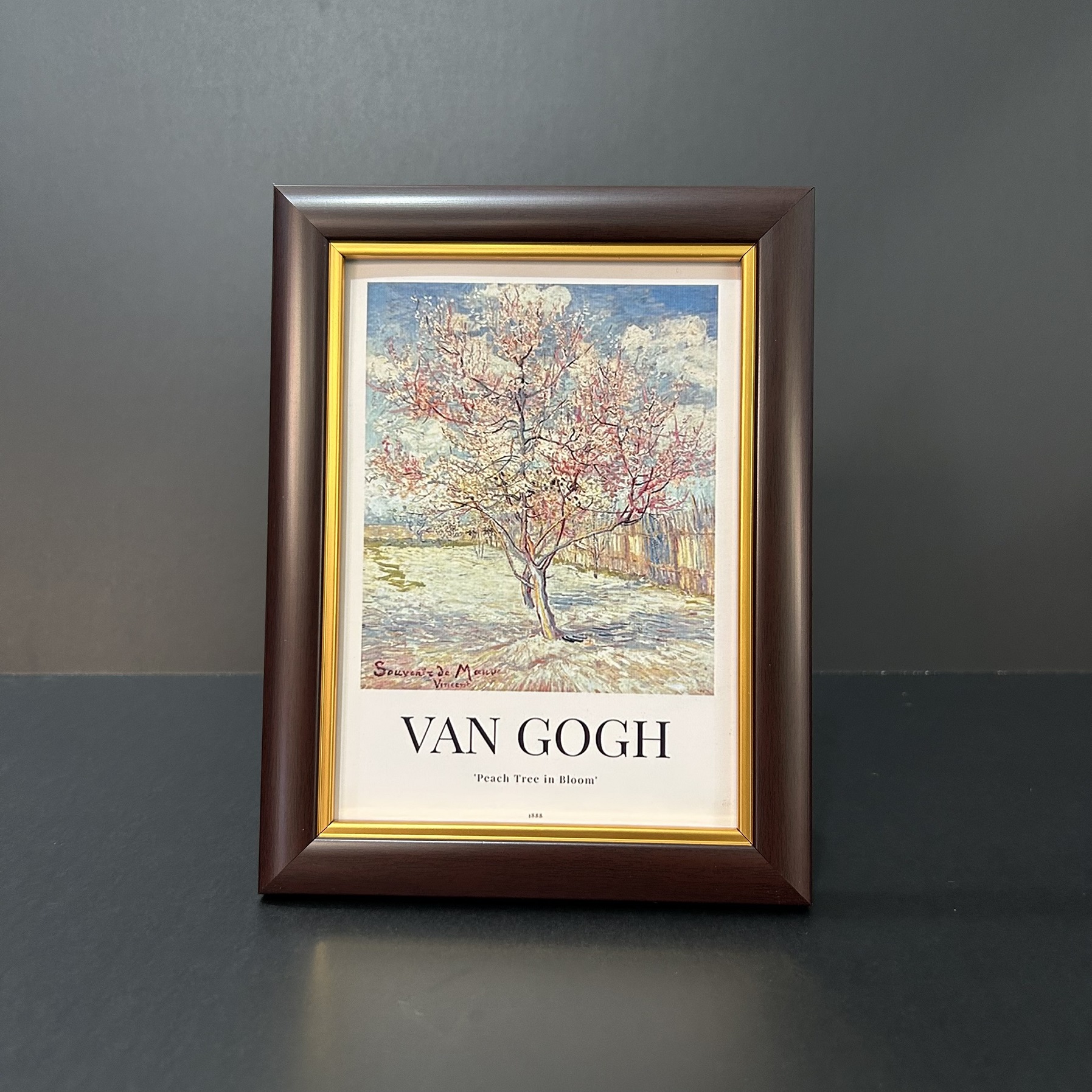 Khung Ảnh Để Bàn Nâu chỉ vàng 102Cv