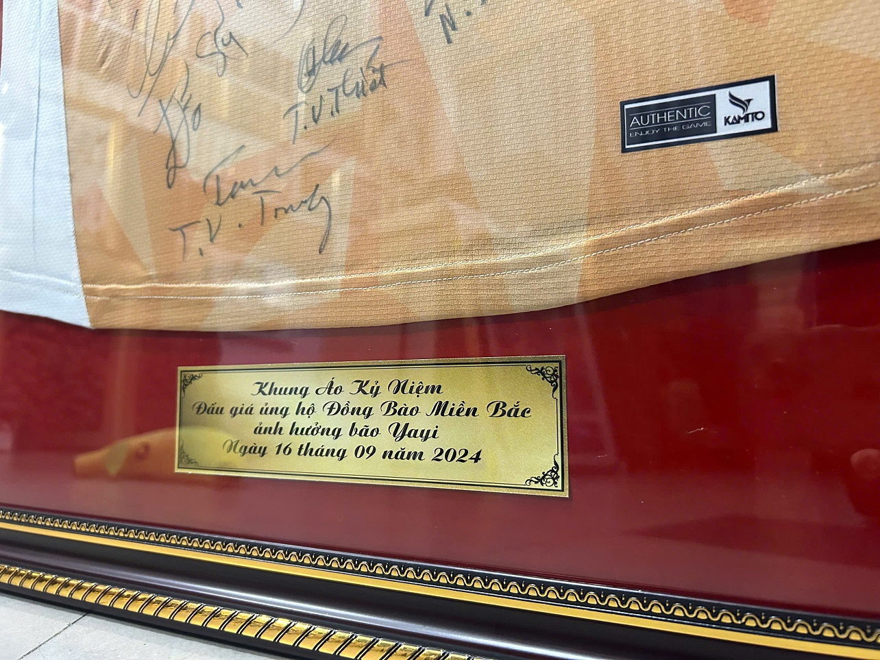 Khung Áo Bóng Đá Công An Hà Nội