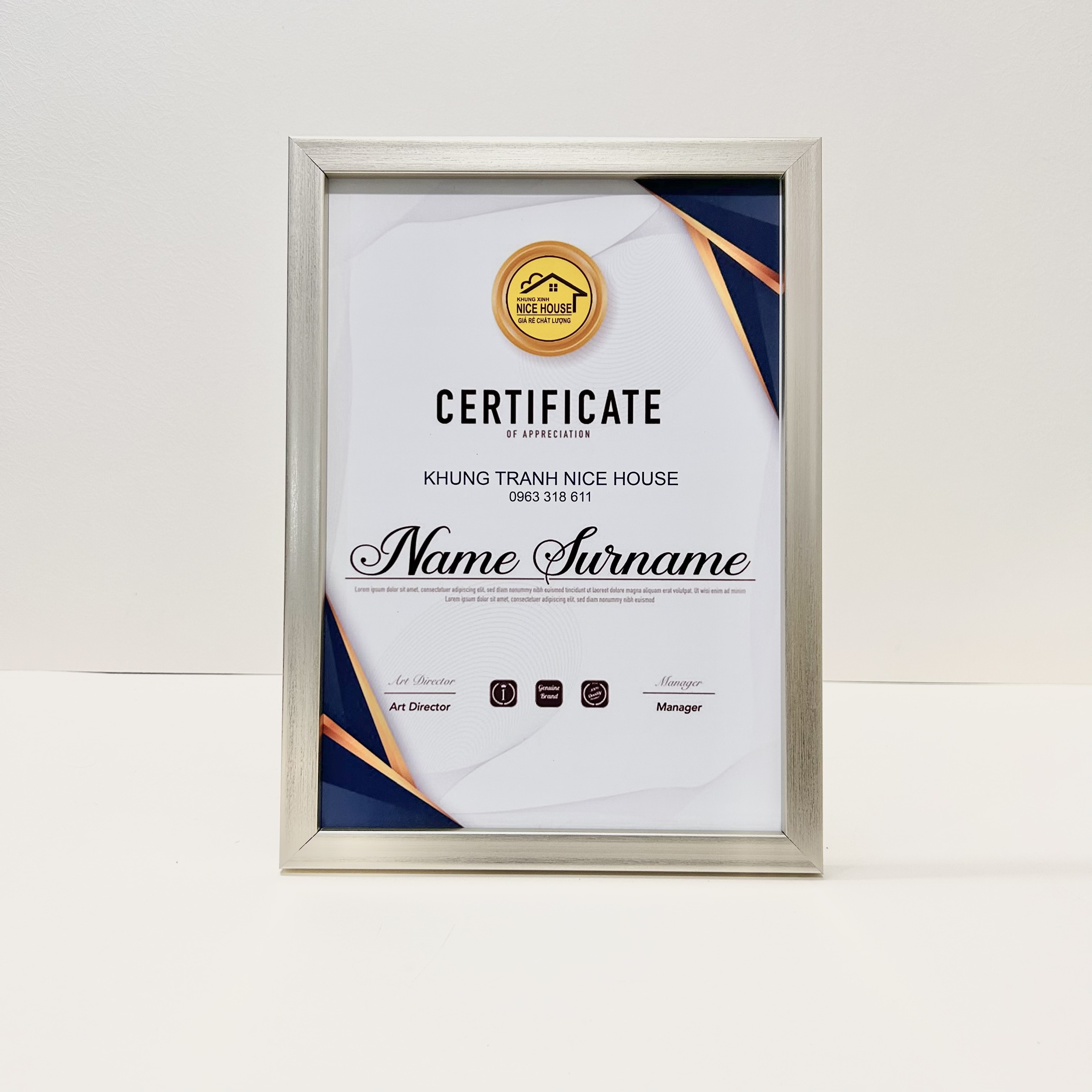 Khung Bằng Khen Màu Bạc Đơn Giản F1B