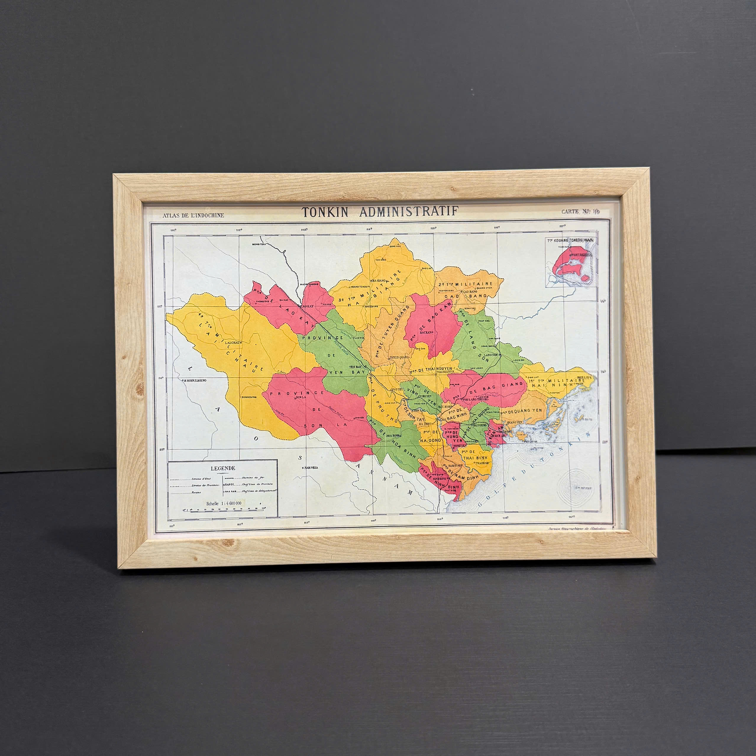 Khung Màu Gỗ Đơn Giản F1GT