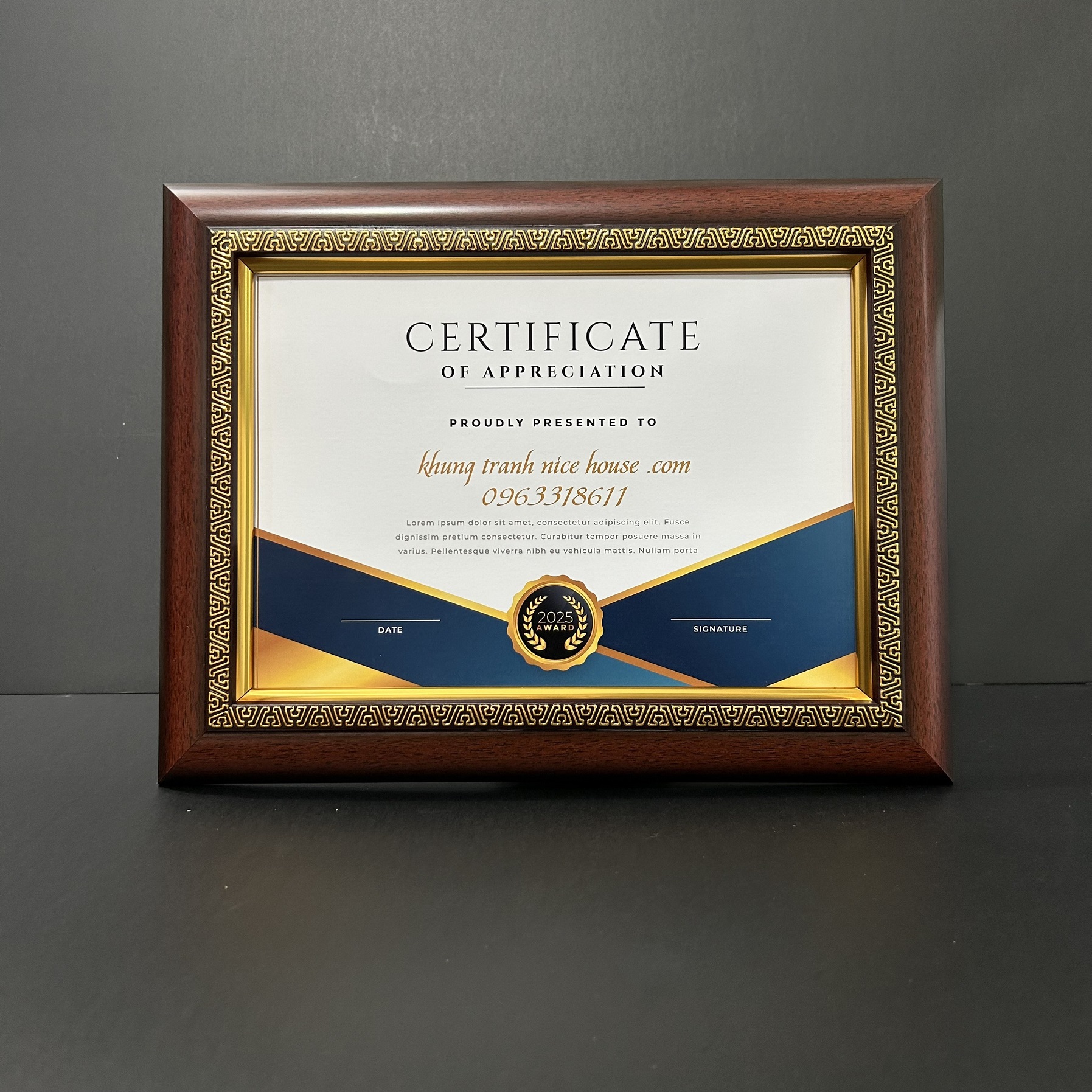 Khung Bằng Khen Nâu Hoa Văn F5HV