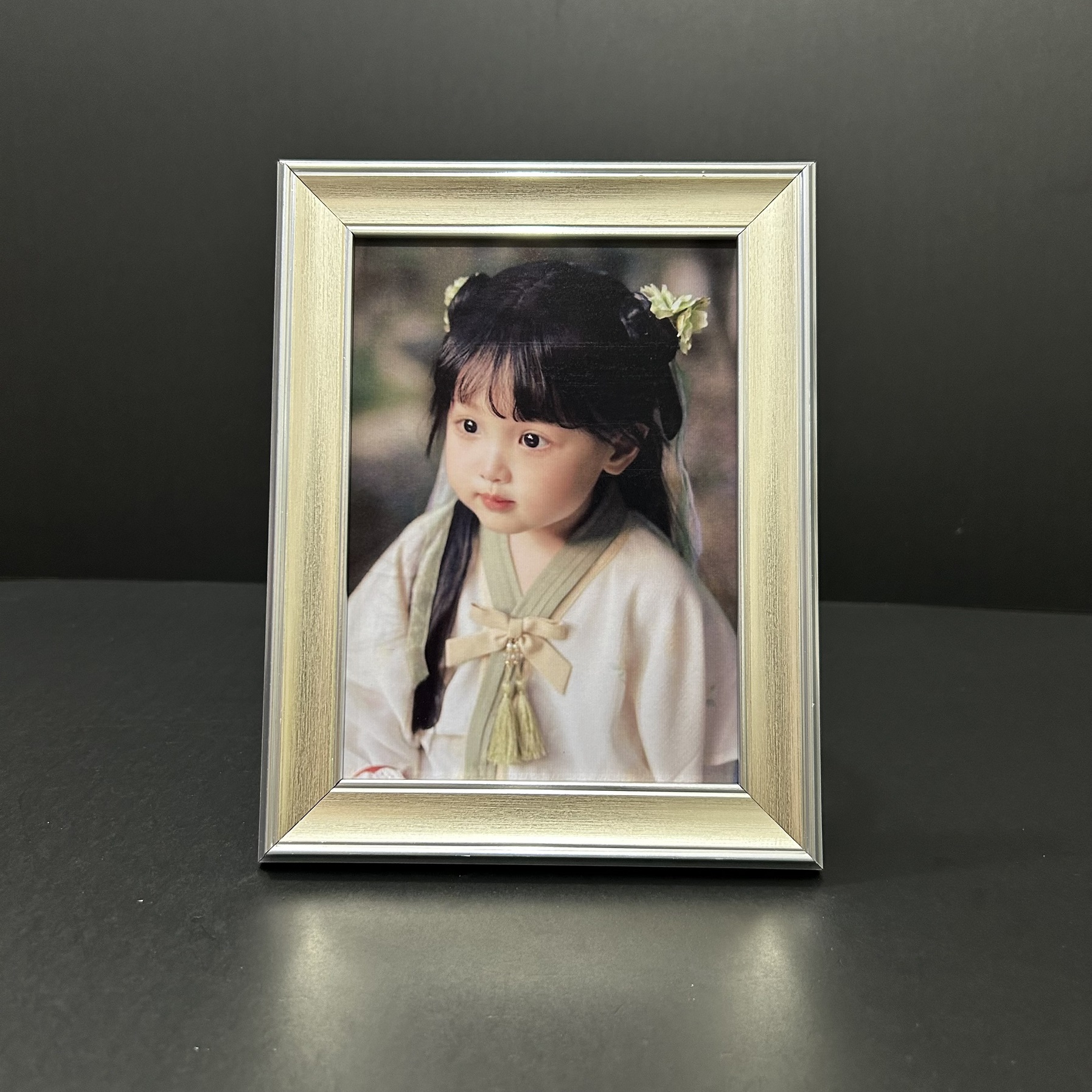 Khung Ảnh Để Bàn Bạc 205S