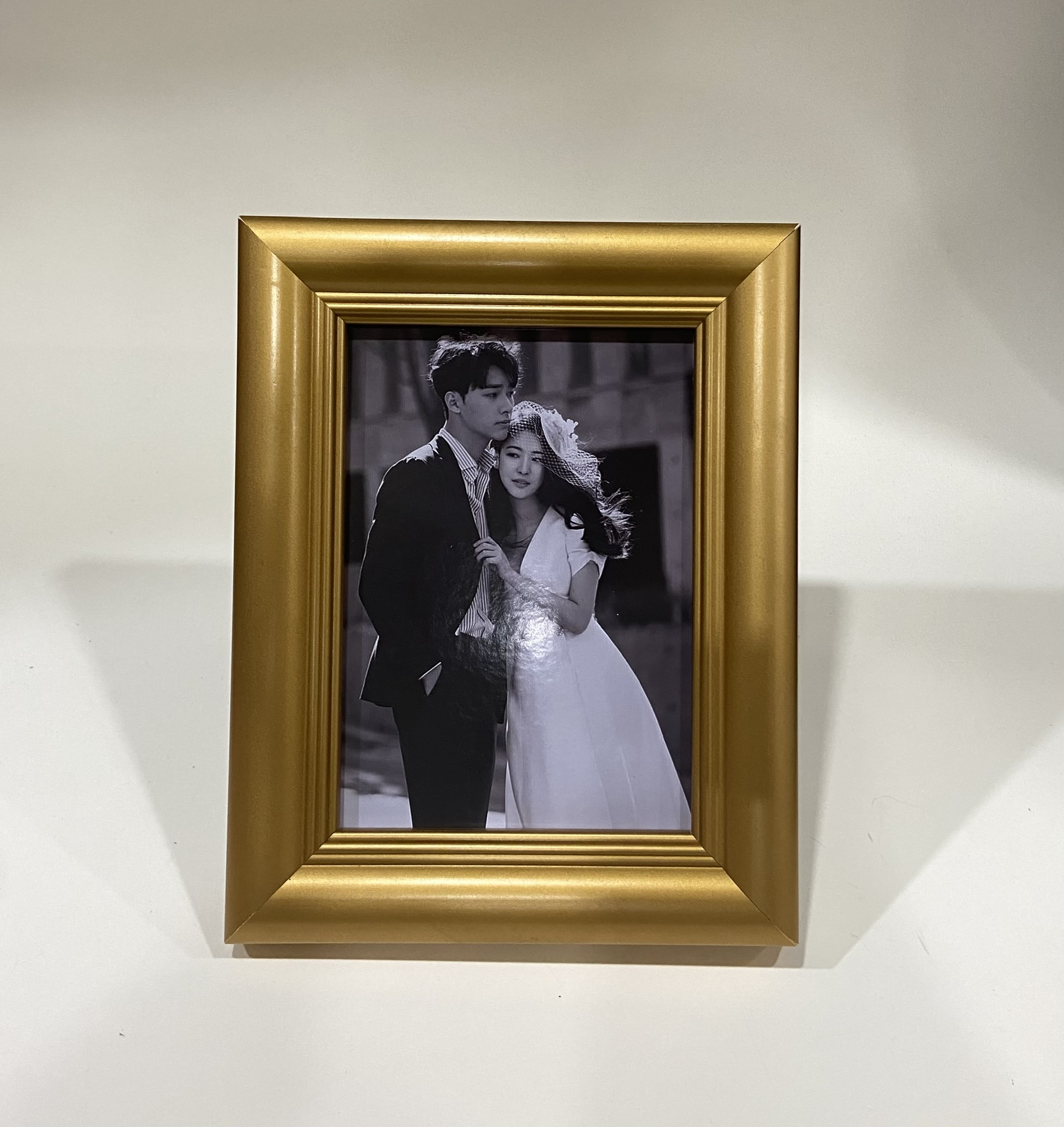 Khung Ảnh Để Bàn Gỗ 1014V