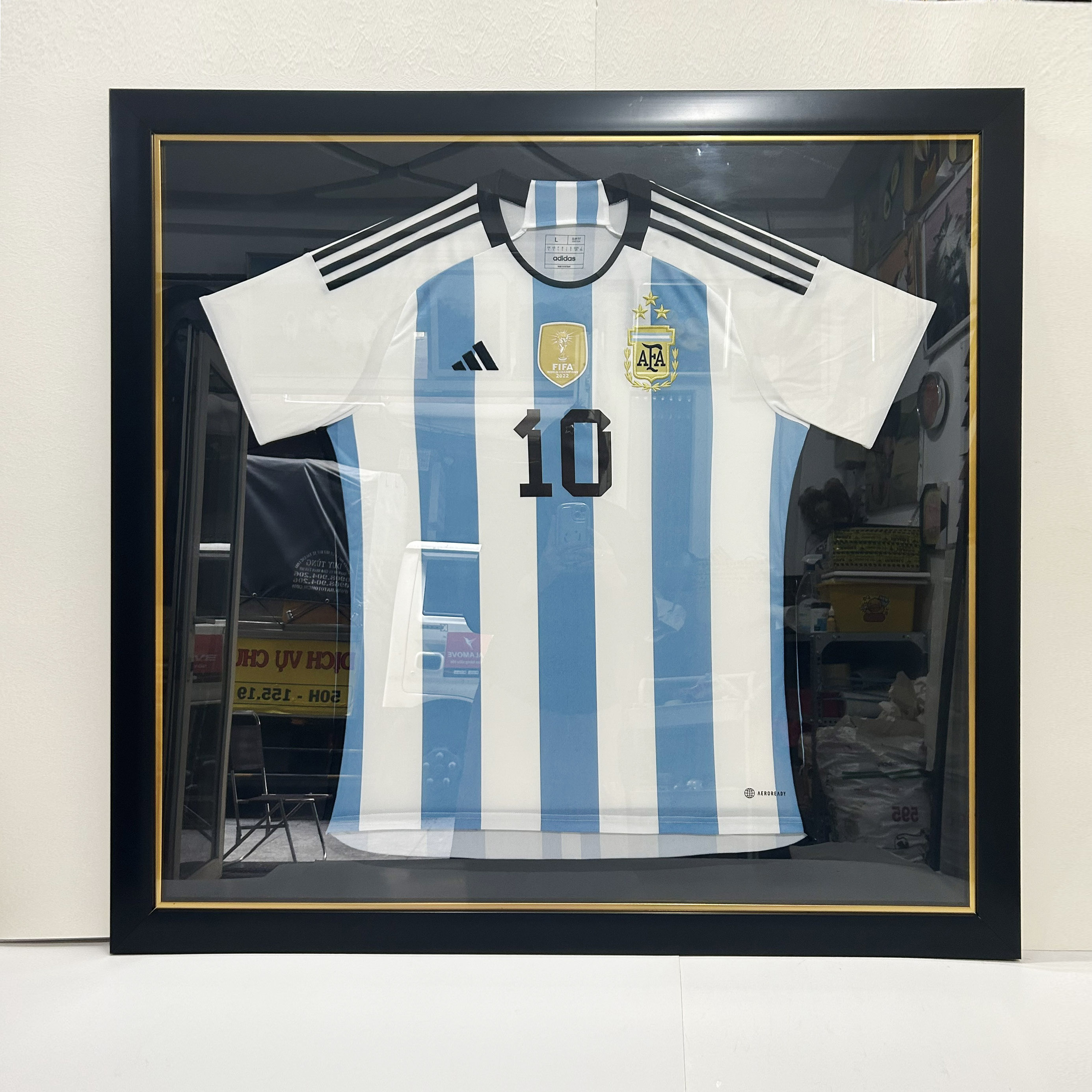 Khung Áo đấu số 10