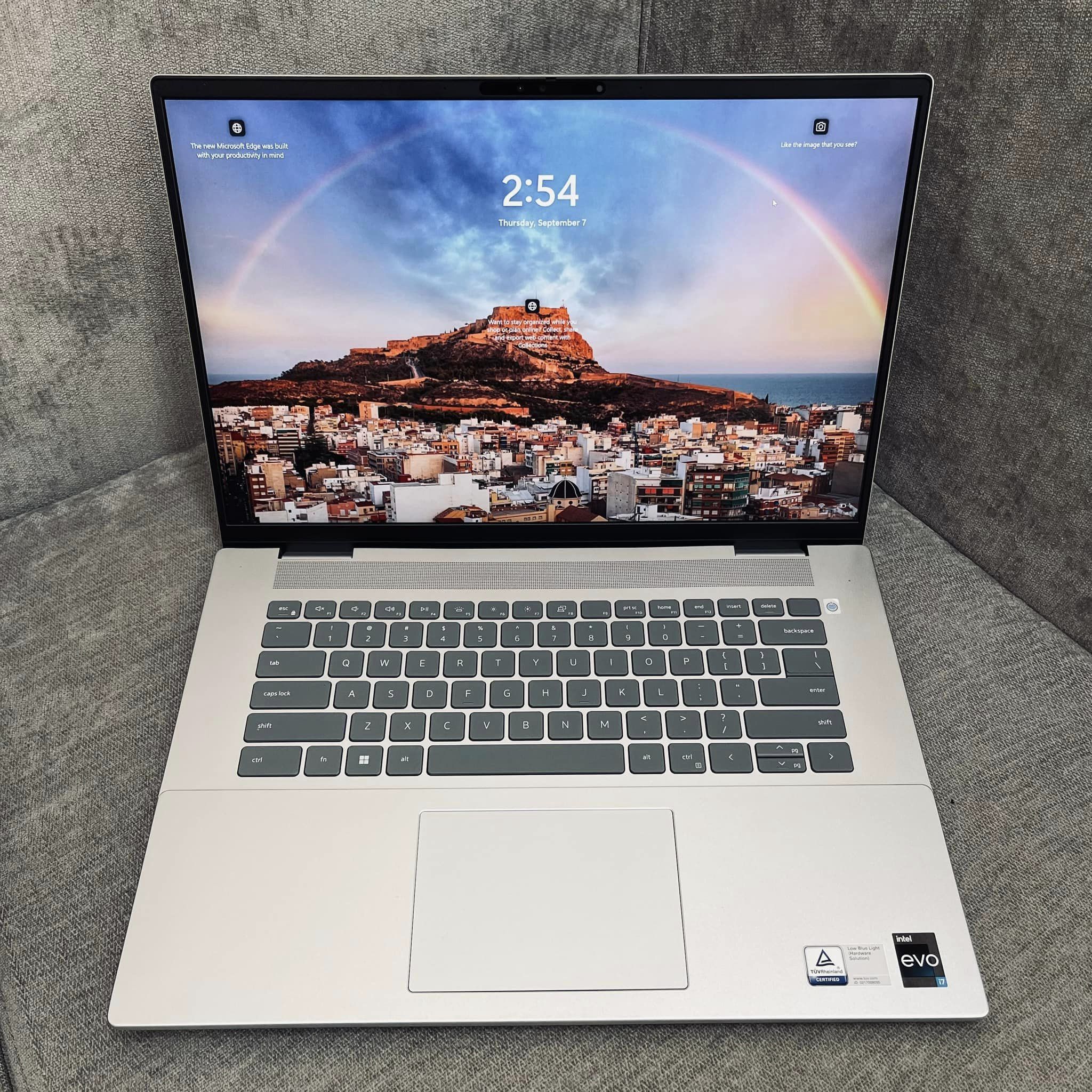 Dell Insprion 16 7630 Plus