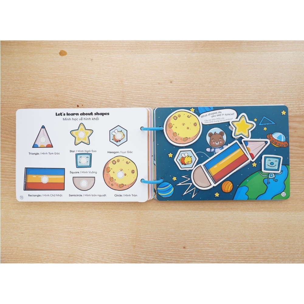Học Liệu Bóc Dán Montessori  Busy Book Song Ngữ Anh Việt