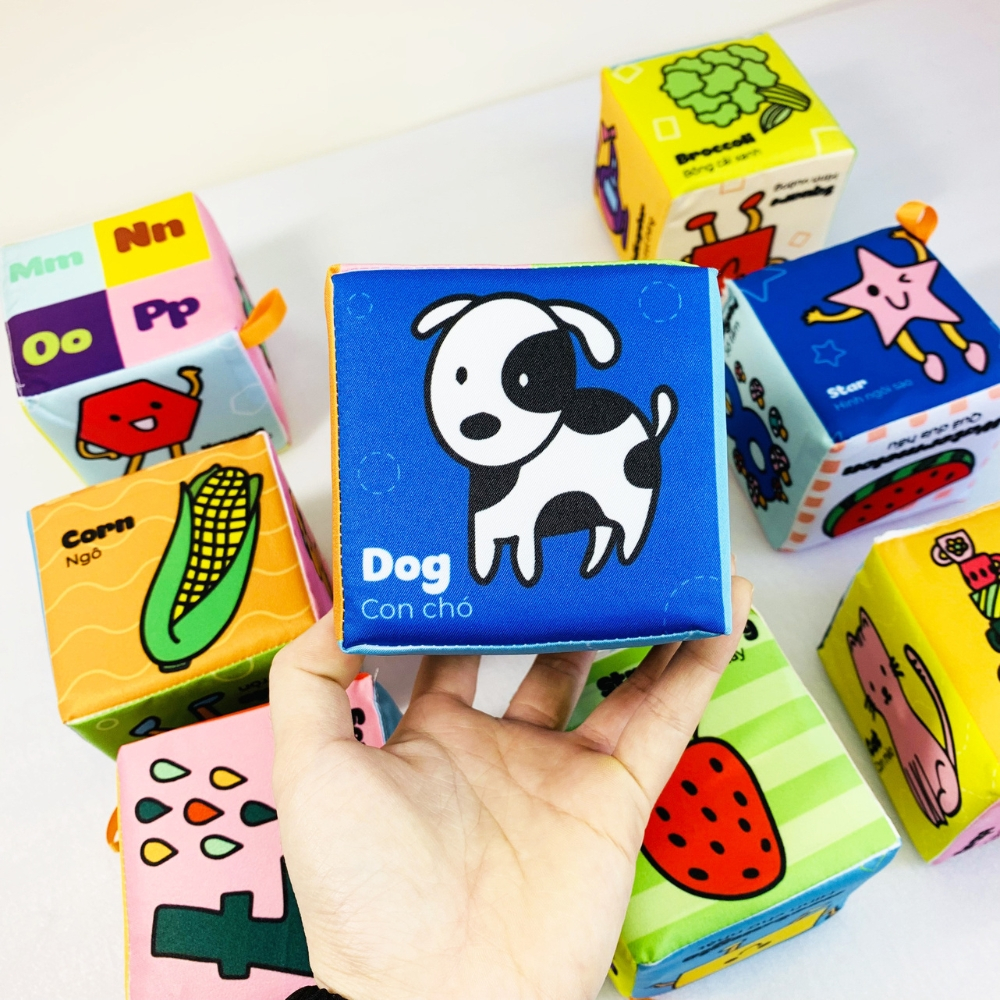 Bộ 8 Đồ Chơi Hình Khối Xúc Xắc Vui Nhộn Lalala Baby