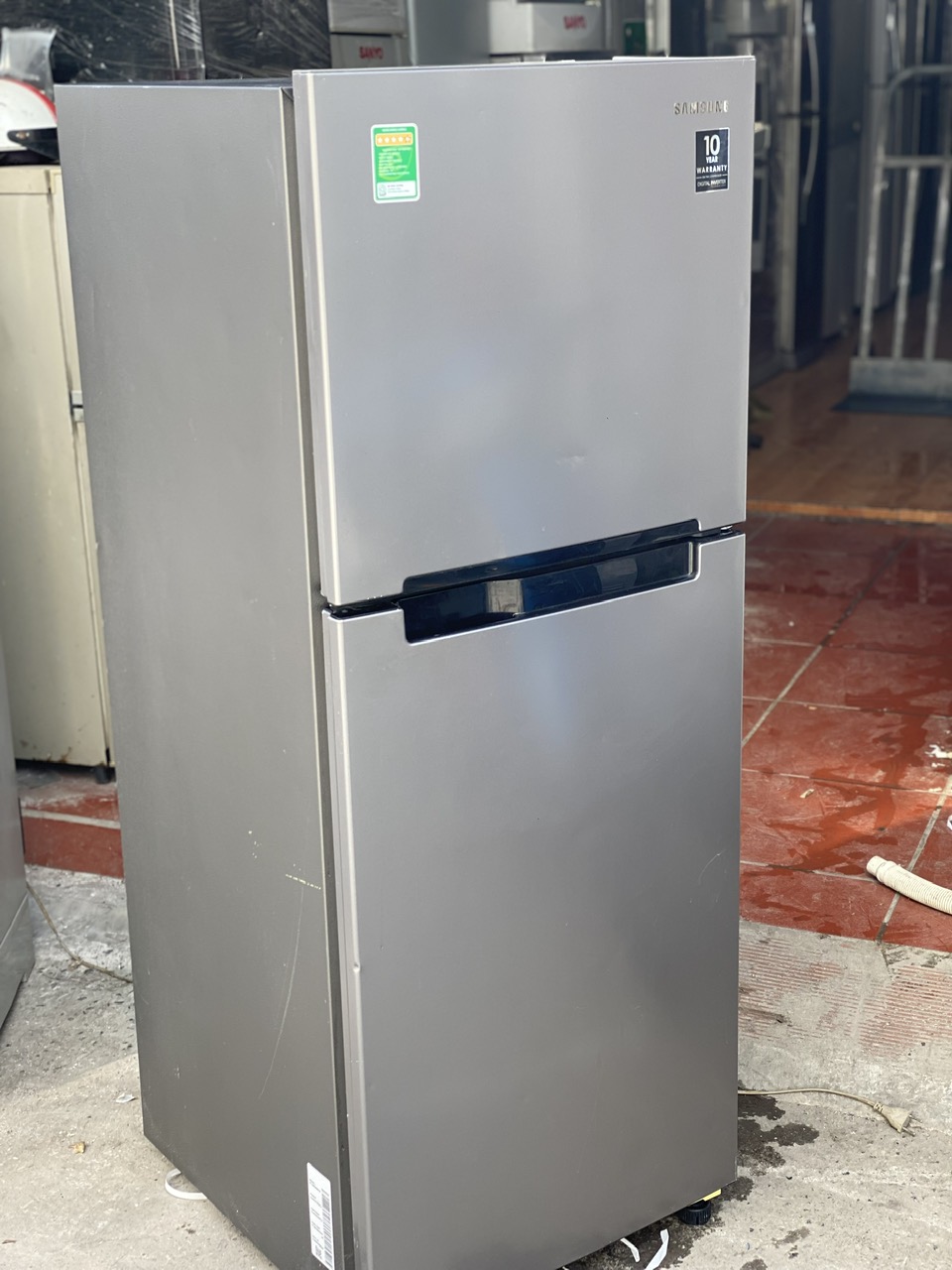 TỦ LẠNH SAMSUNG 208L NEW 90% CÒN BẢO HÀNH HÃNG