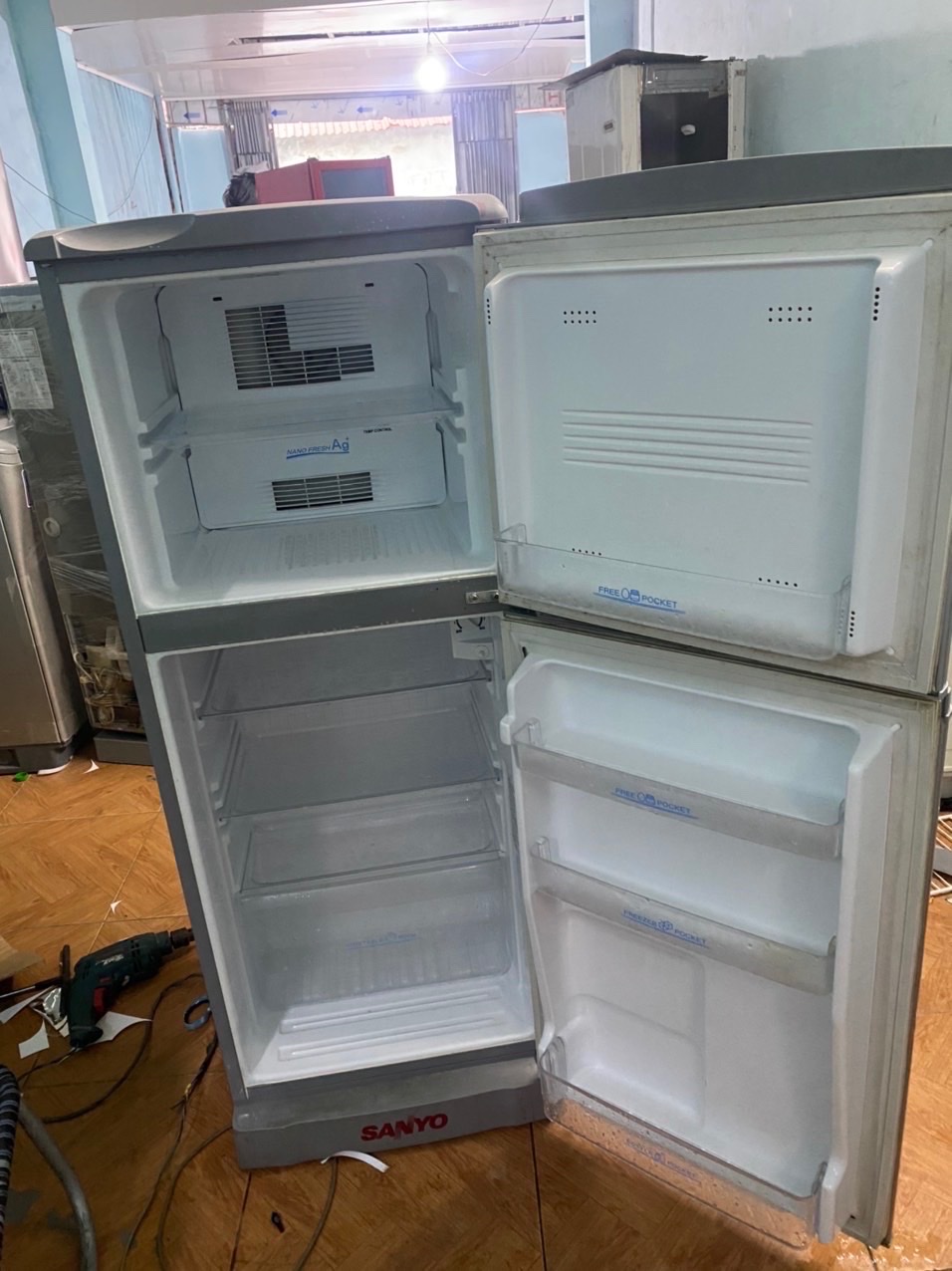 TỦ LẠNH SANYO 135L