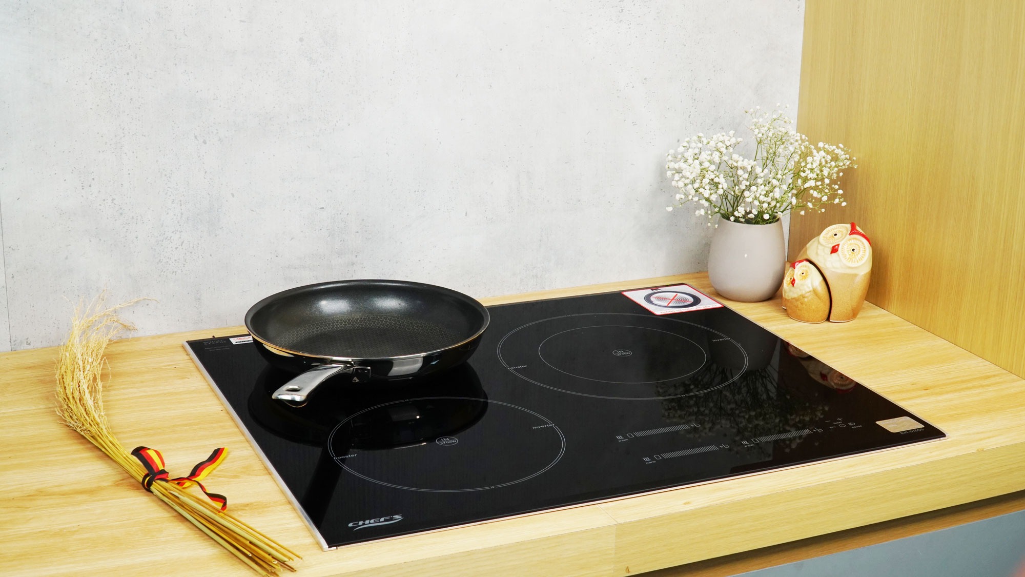 Bếp từ Chef's 3 vùng nấu EH-IH555