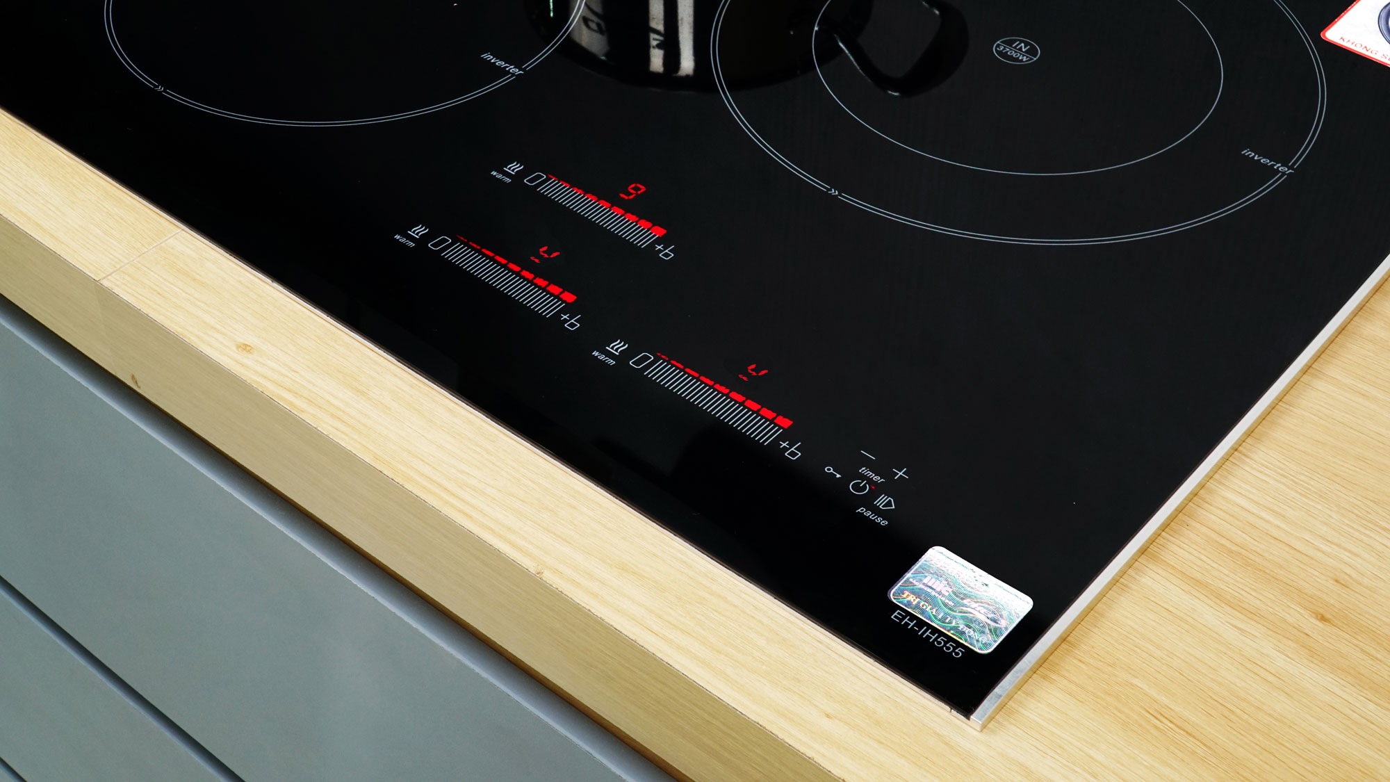 Bếp từ Chef's 3 vùng nấu EH-IH555