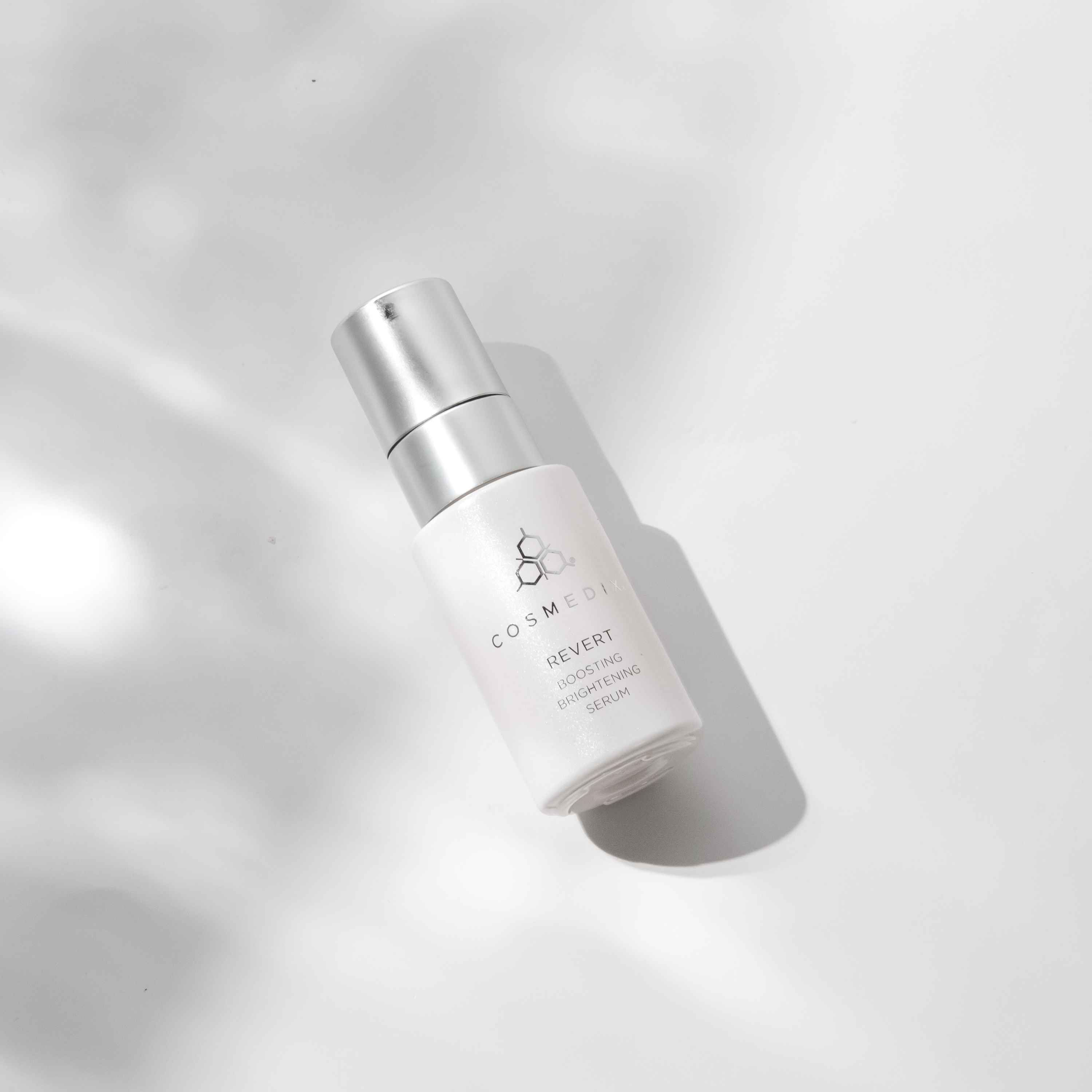 Cosmedix - Serum làm sáng - Revert