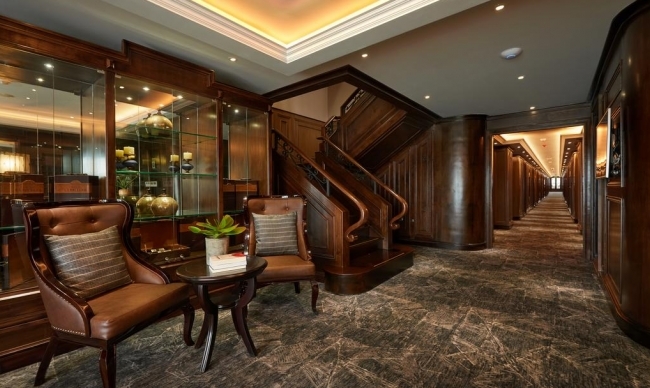 Du Thuyền Paradise Grand