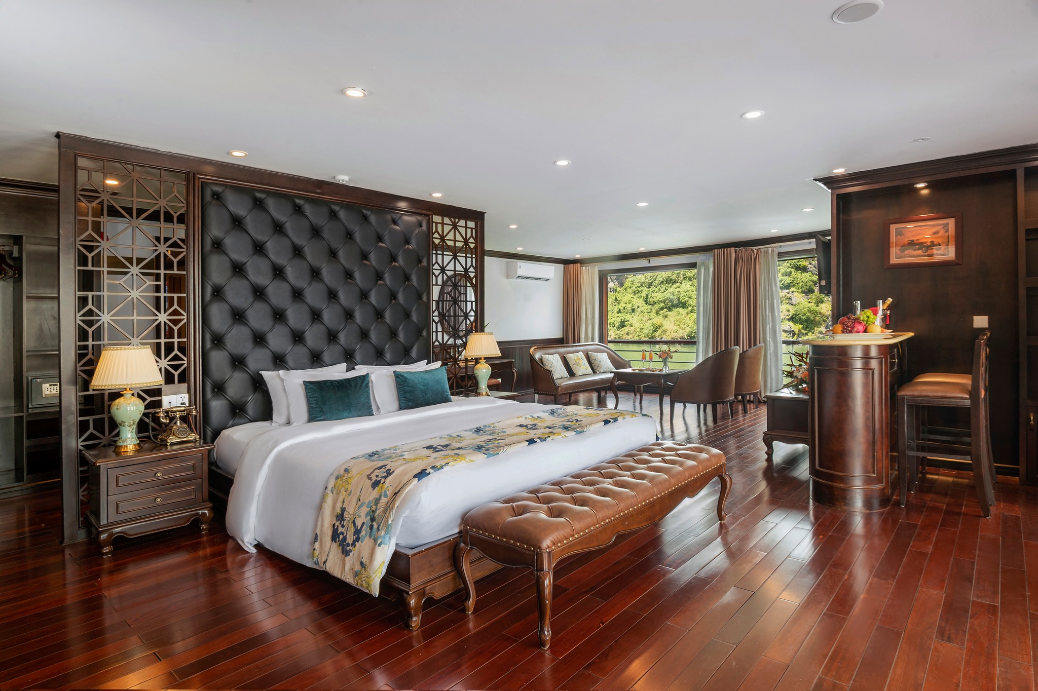 Erina President Suite