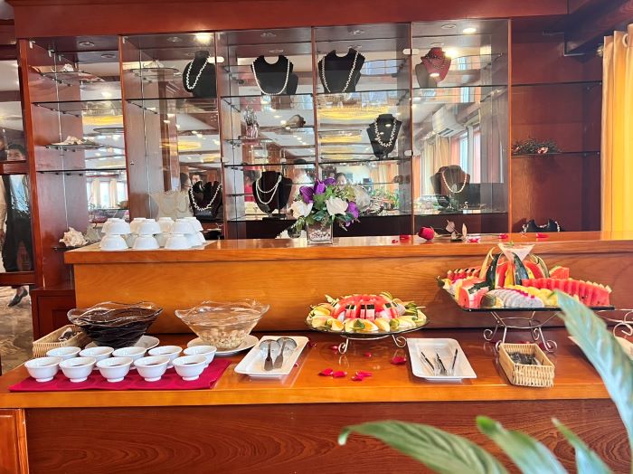 Du thuyền Amanda Premium