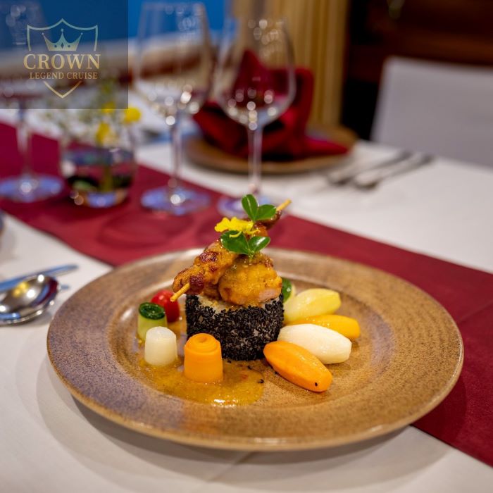 Du thuyền Amanda Premium