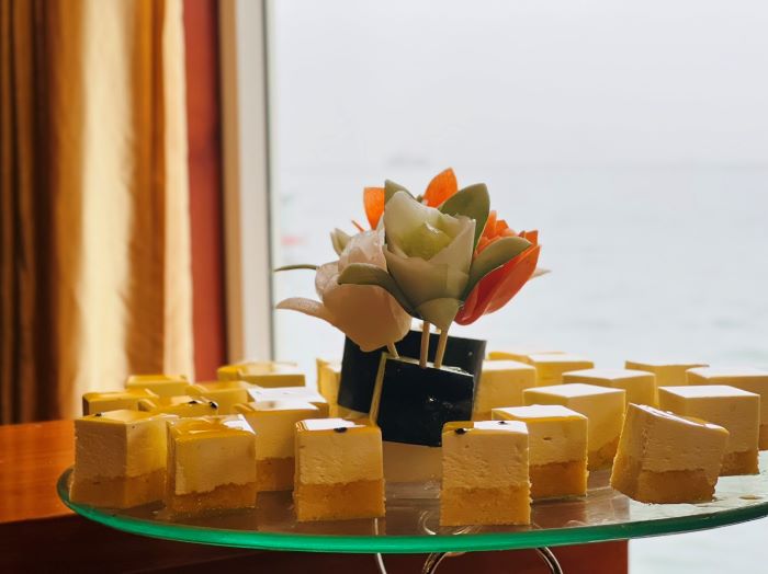 Du thuyền Amanda Premium