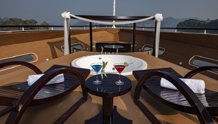 Du thuyền Scarlet Pearl