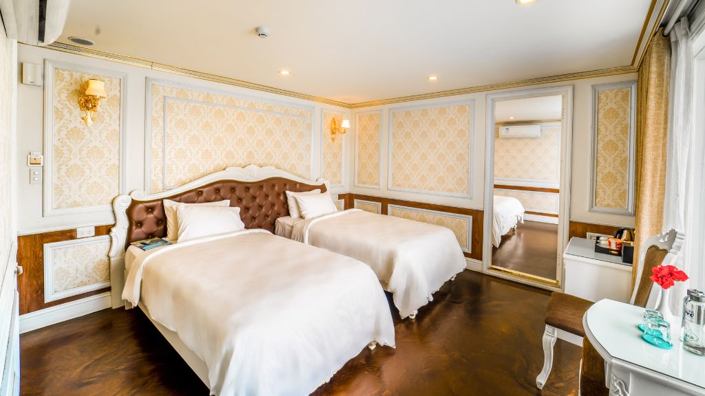 Du thuyền Verdure Lotus Grandeur