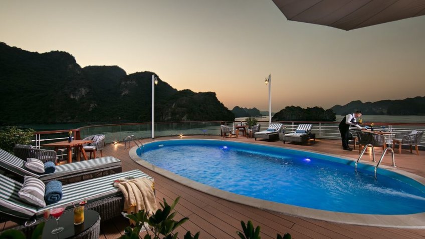 Du thuyền Heritage