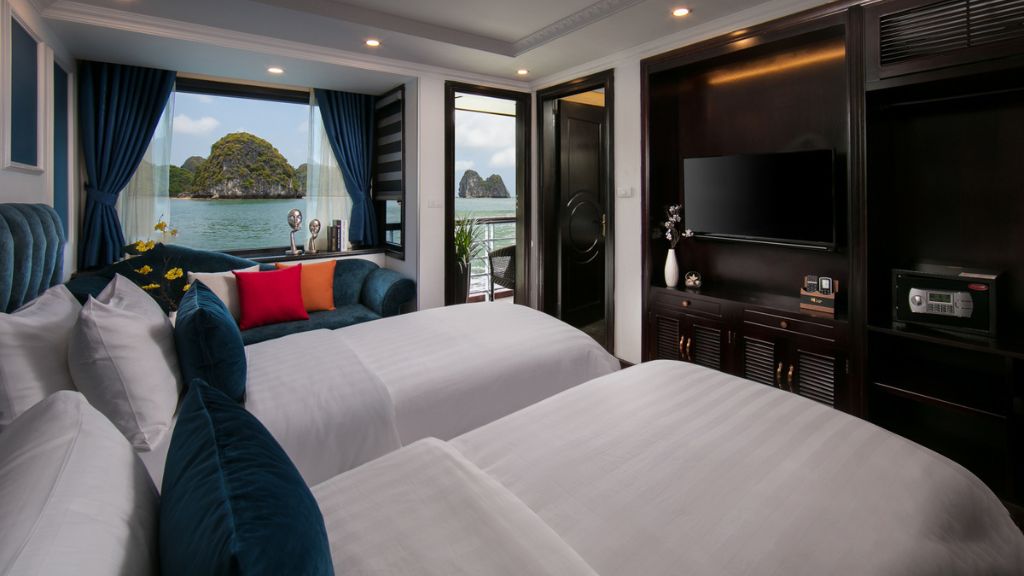 Du thuyền Le Theatre Lan Hạ