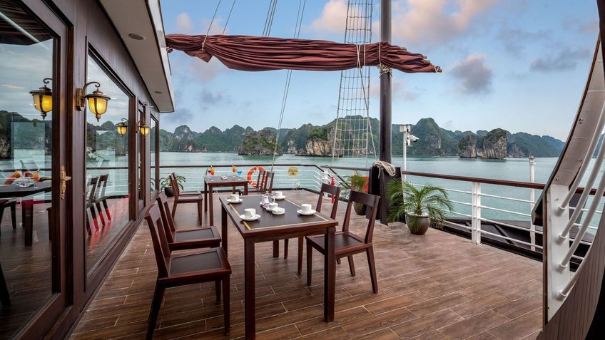 Du Thuyền Orchid Trendy