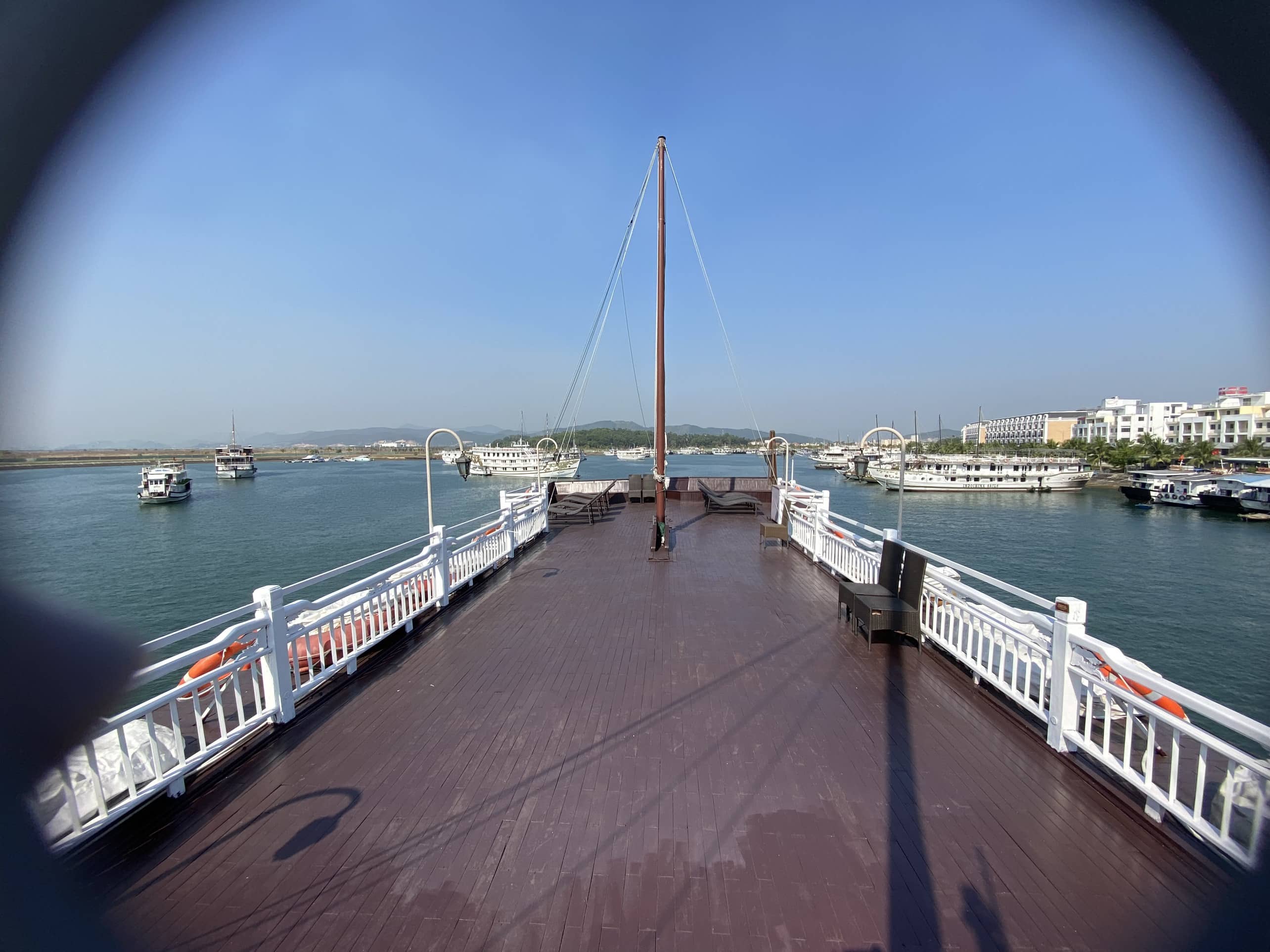 Du thuyền Le Journey Premium