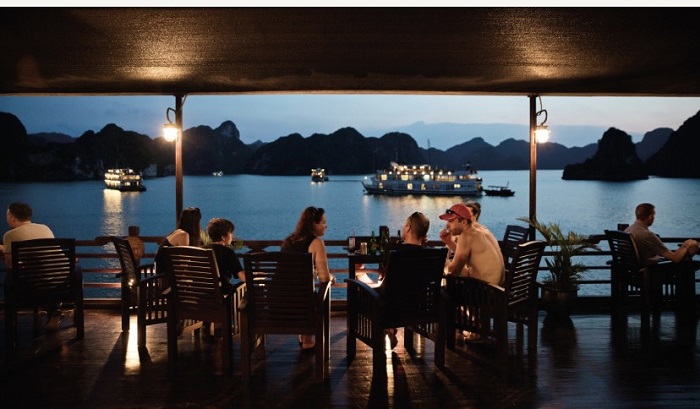 Du thuyền Le Journey