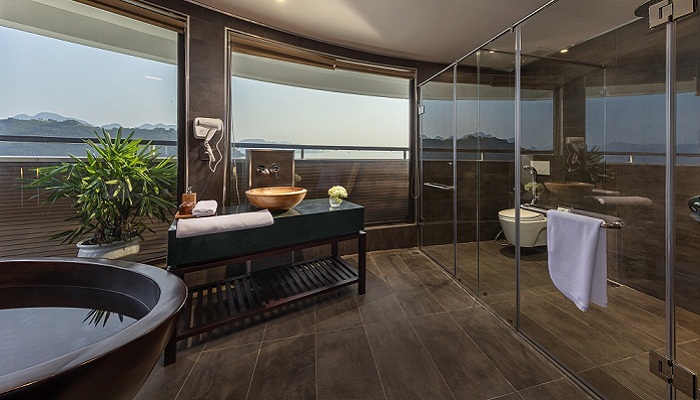 Du thuyền Scarlet Pearl