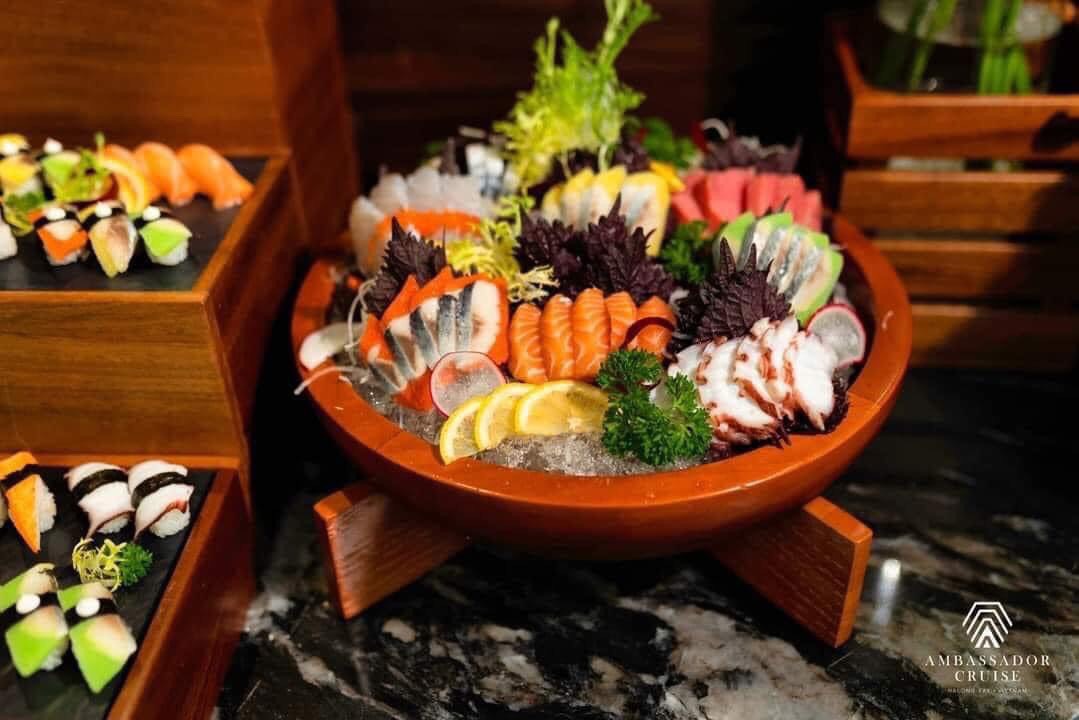 Du thuyền Ambassador Daily