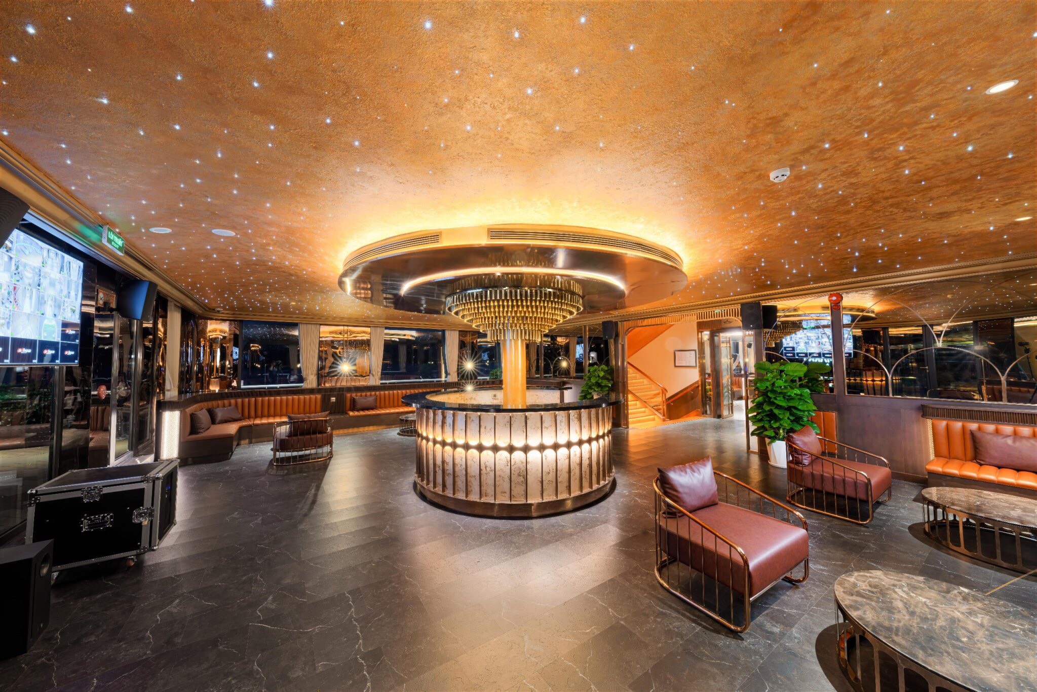 Du thuyền Sea Star Hạ Long