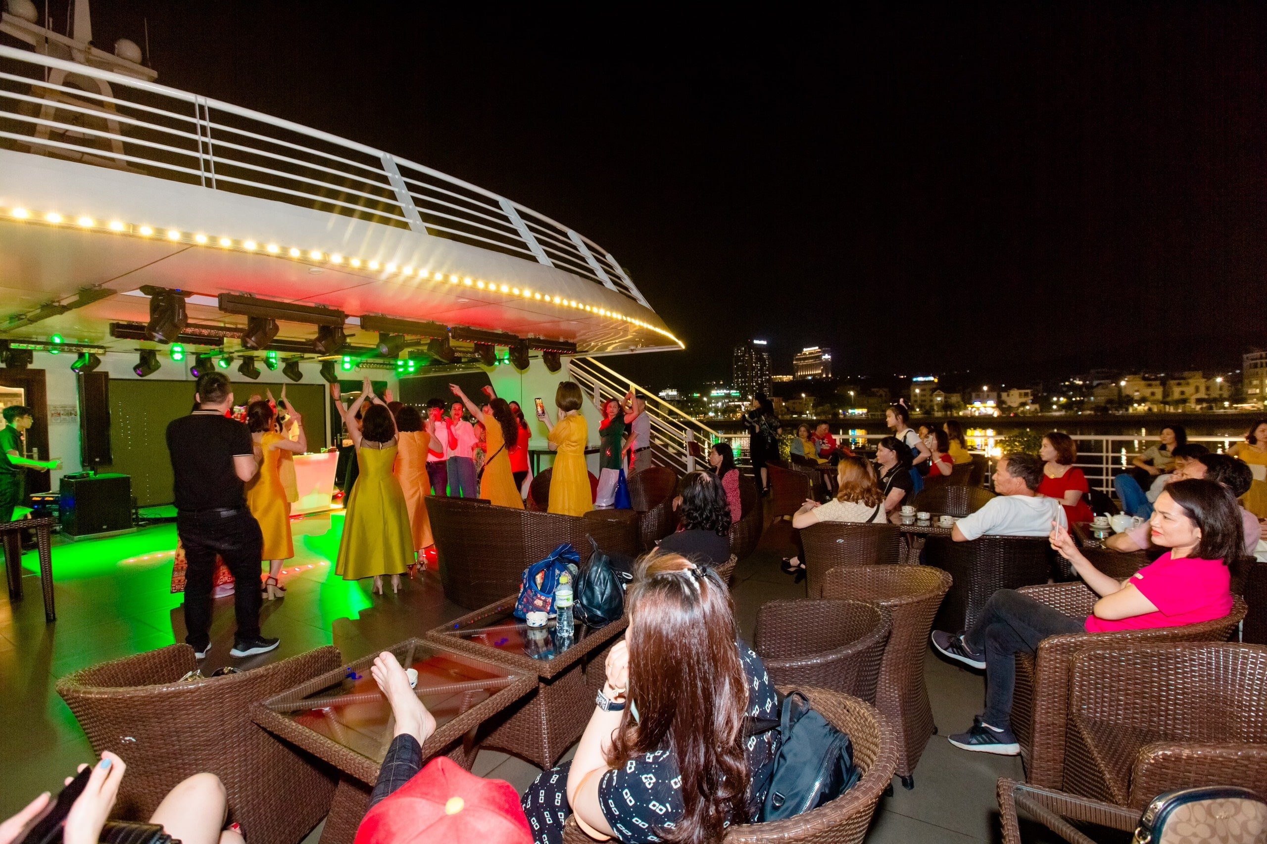 Du thuyền Sea Octupus