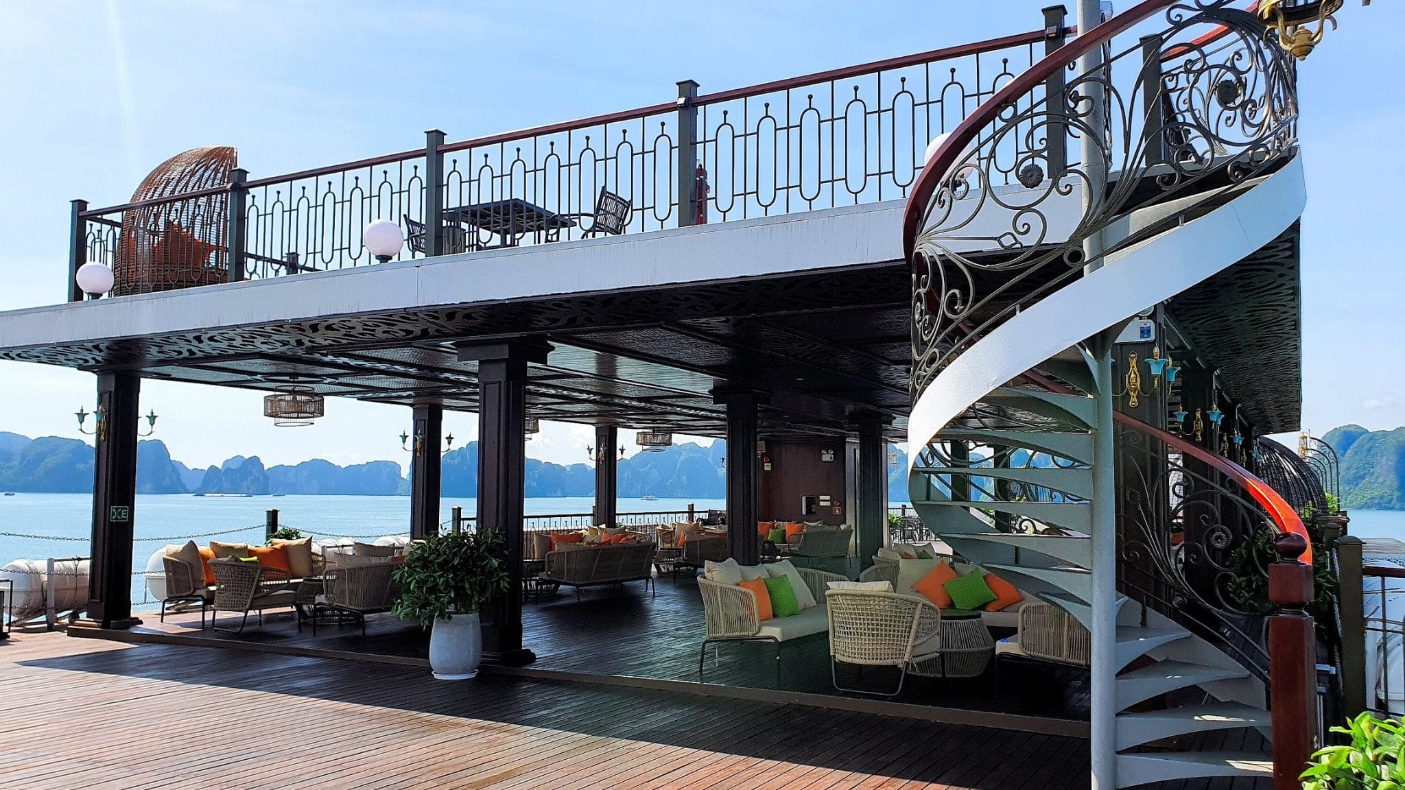 Du Thuyền Indochine Premium